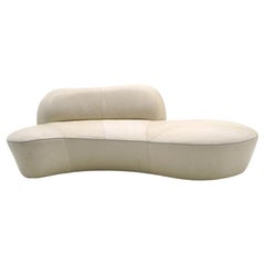 Weißes geschwungenes Zoe Cloud-Sofa in Weiß von Vladimir Kagan für American Leather. Unterschrieben.