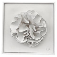 Weiße geschnittene Papierskulptur, Frankreich, Contemporary