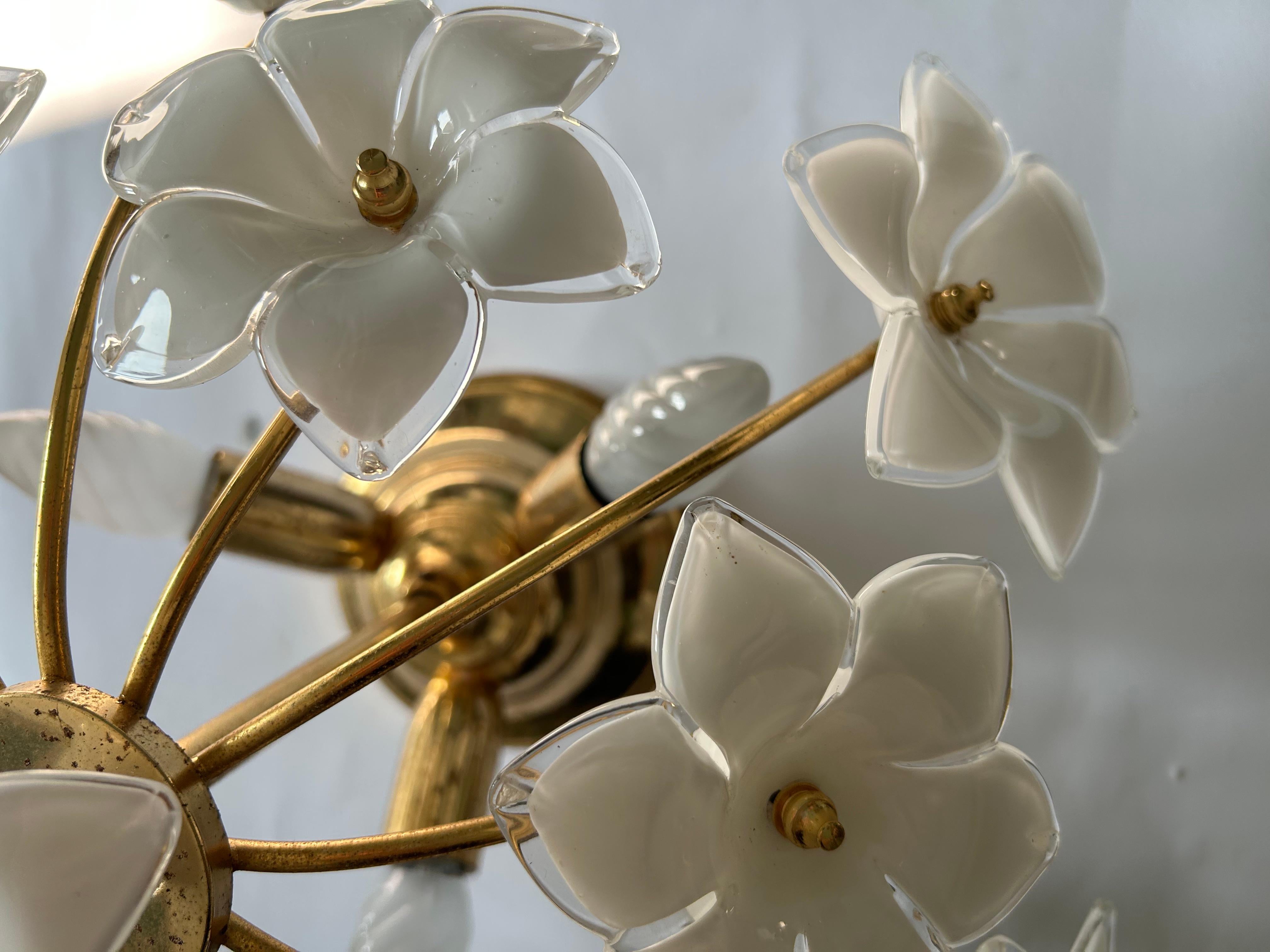 White Daisies, Murano Ceiling Light, 1980's For Sale 6