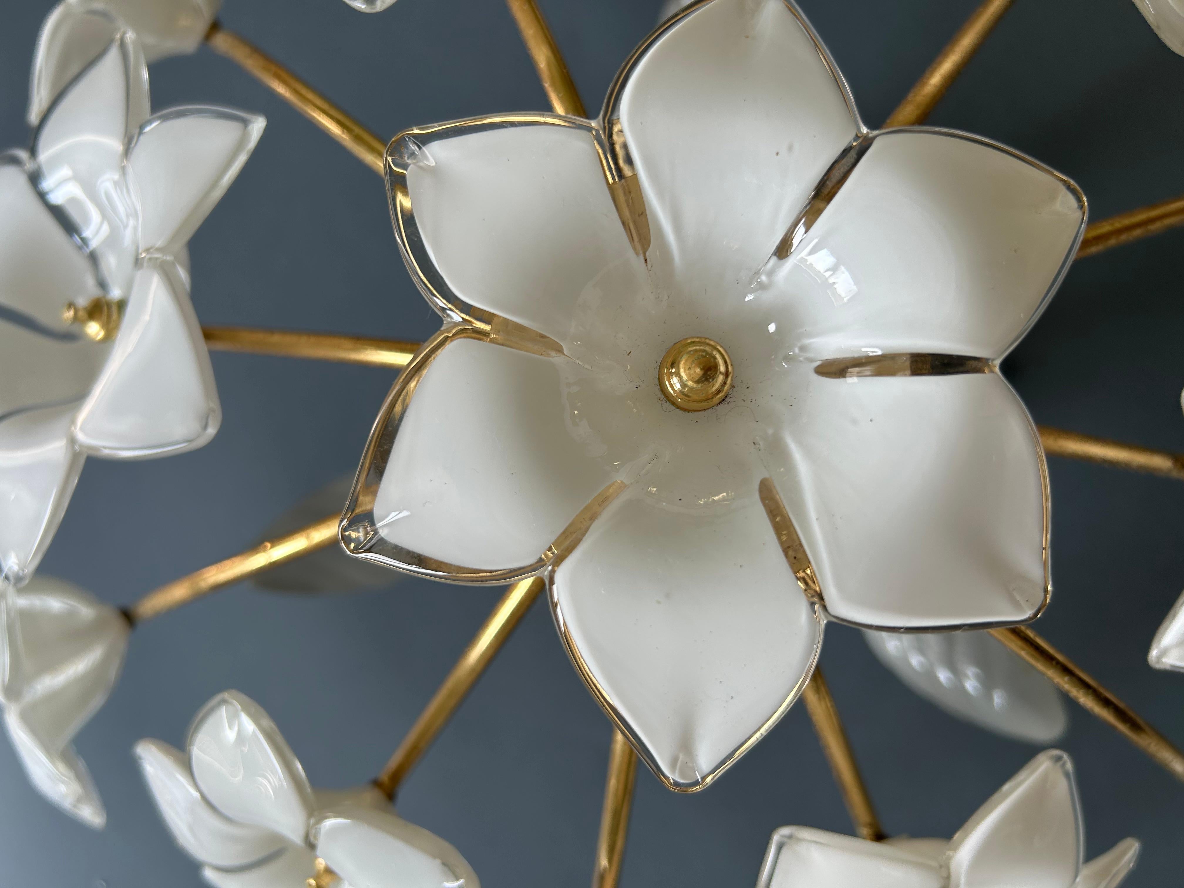 Hand-Crafted White Daisies, Murano Ceiling Light, 1980's For Sale