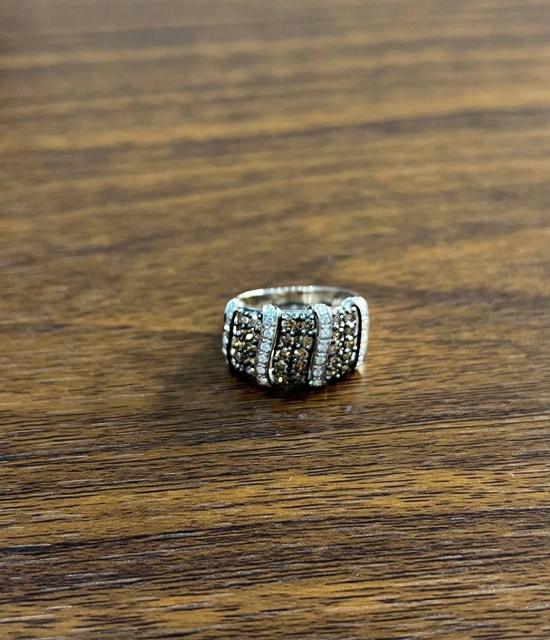 Contemporary White Dark Brown Champagne Diamonds Pave 18K White Gold Band Statement Ring For Sale