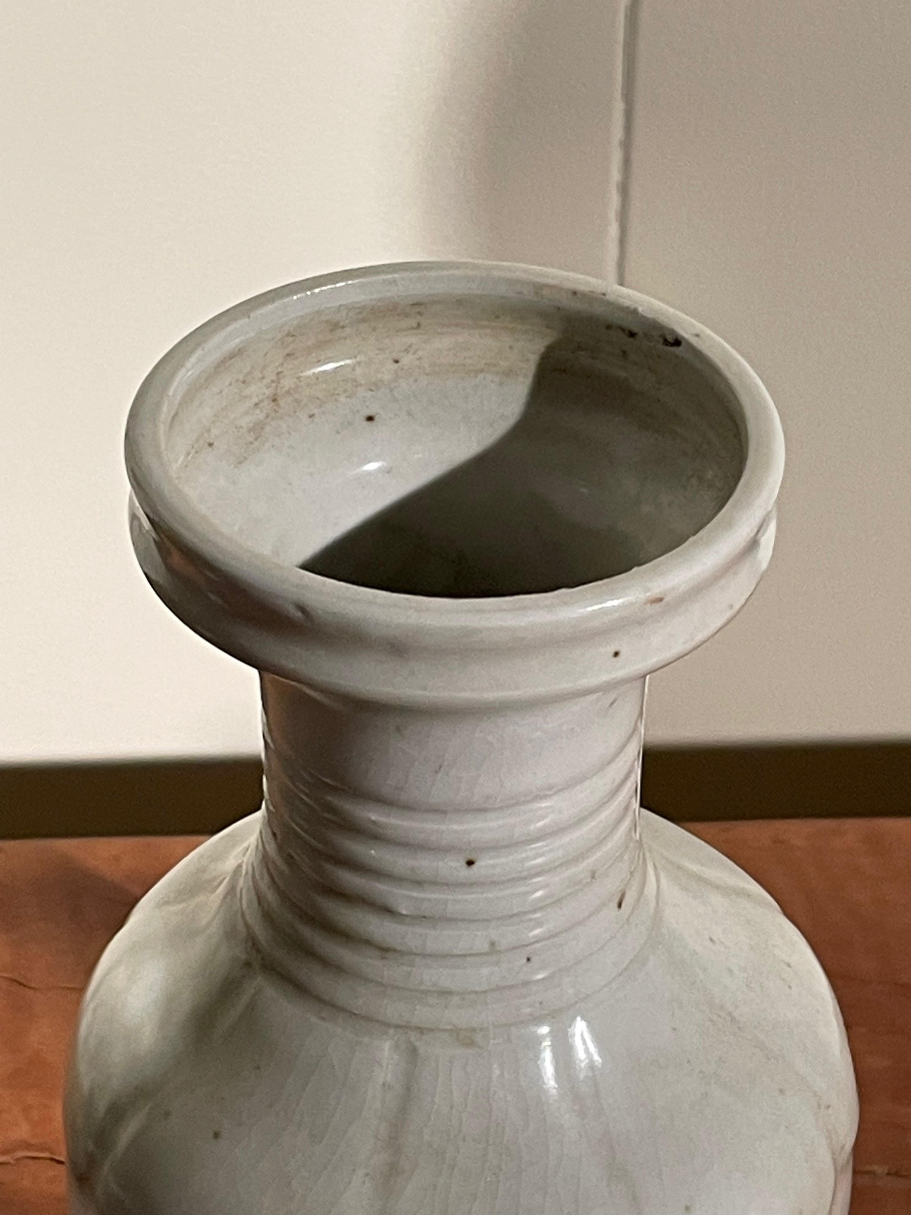 Chinese White Decorative Horizontal Bands Patterned Vase, China, Contemporary