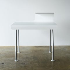 white desk Claudio Colucci Y2K style design space age Idee Japanese design