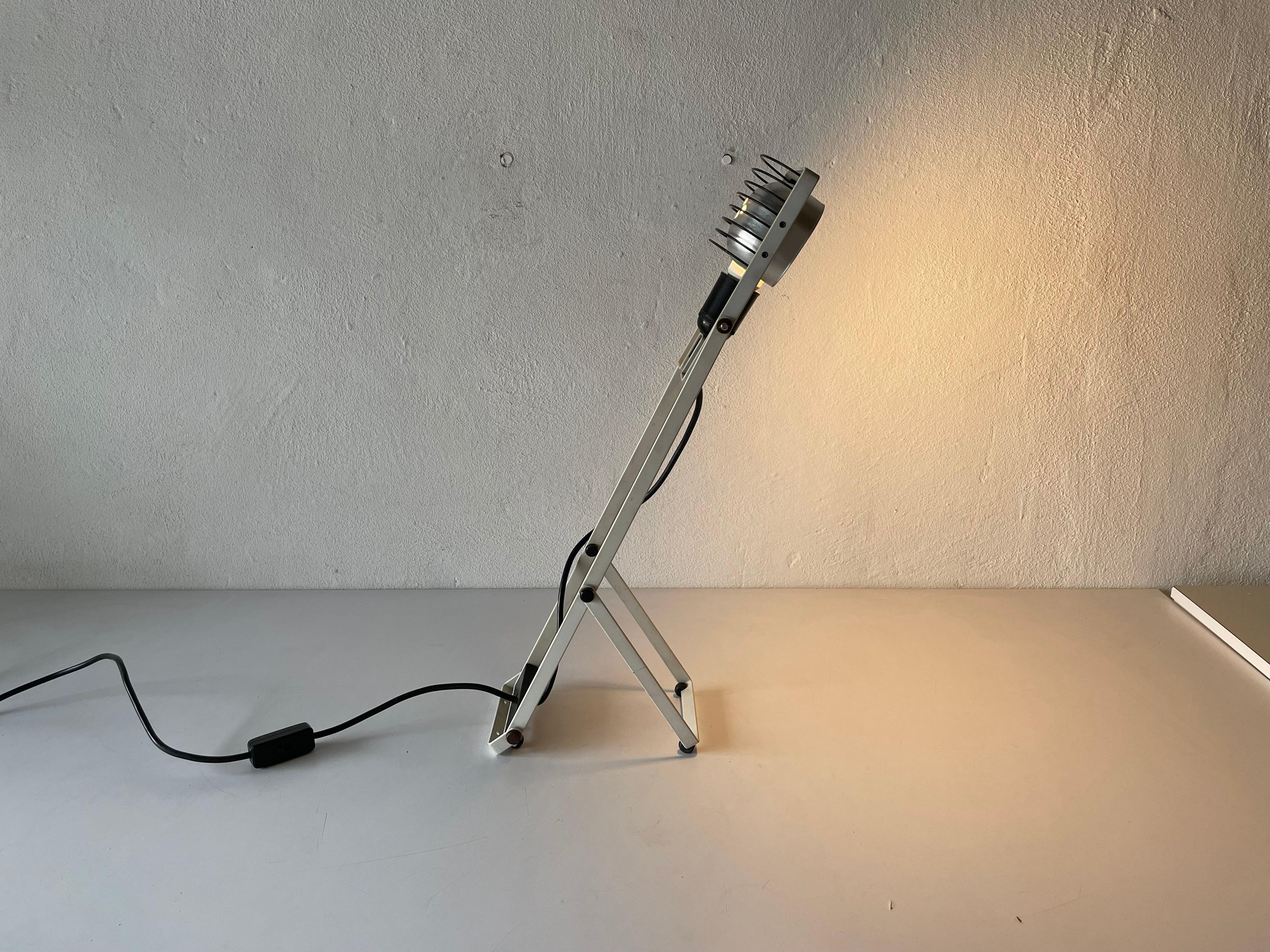 White Desk Lamp by Ernesto Gismondi for Artemide, 1970s, Italy For Sale 6