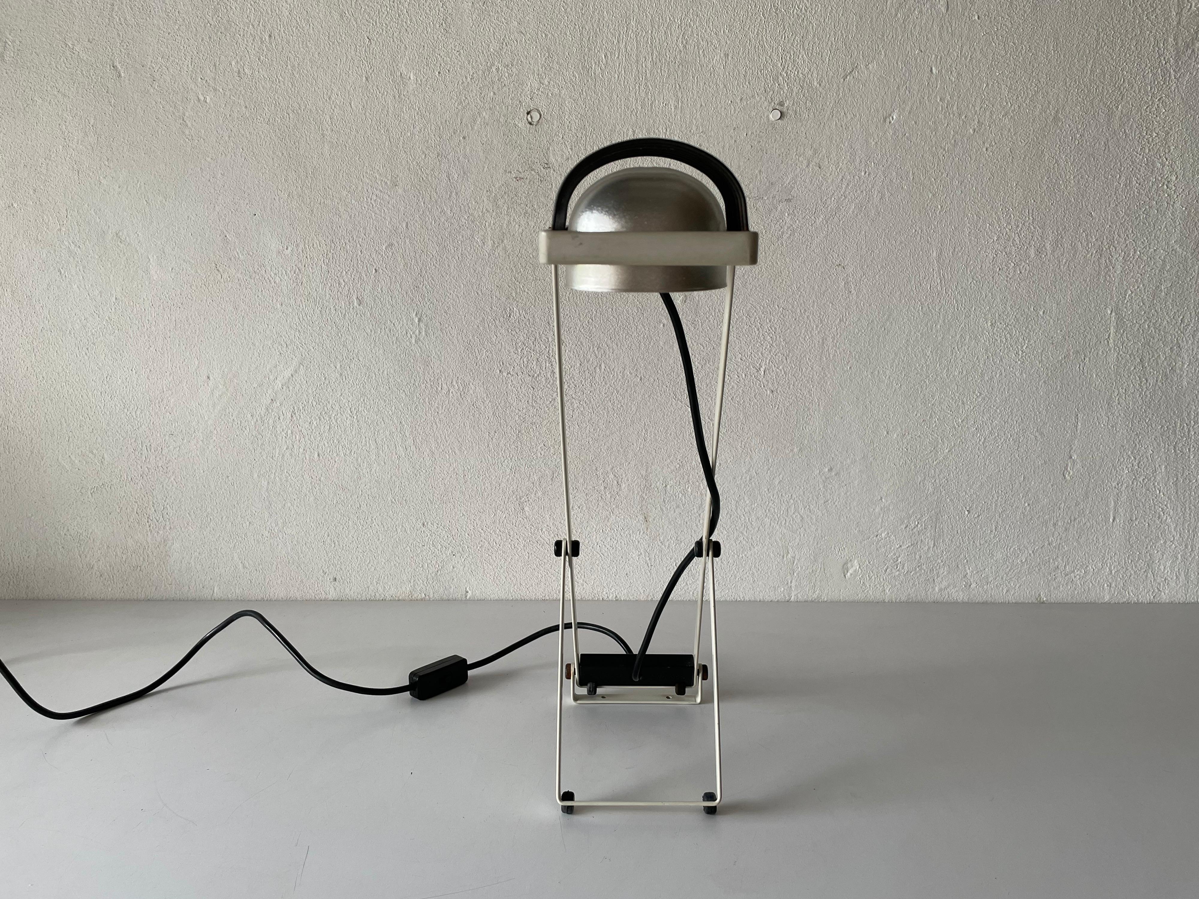 White Desk Lamp by Ernesto Gismondi for Artemide, 1970s, Italy For Sale 1