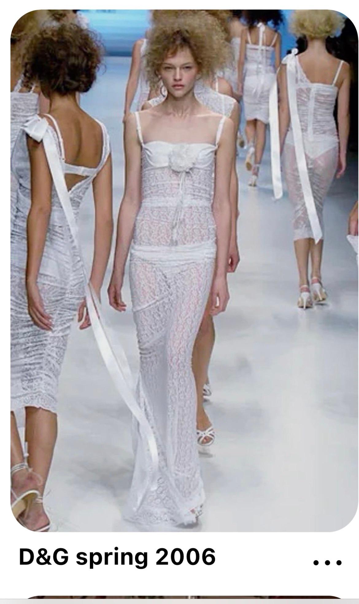 White S.D.G. S/S 2006 Robe midi en dentelle en vente 3
