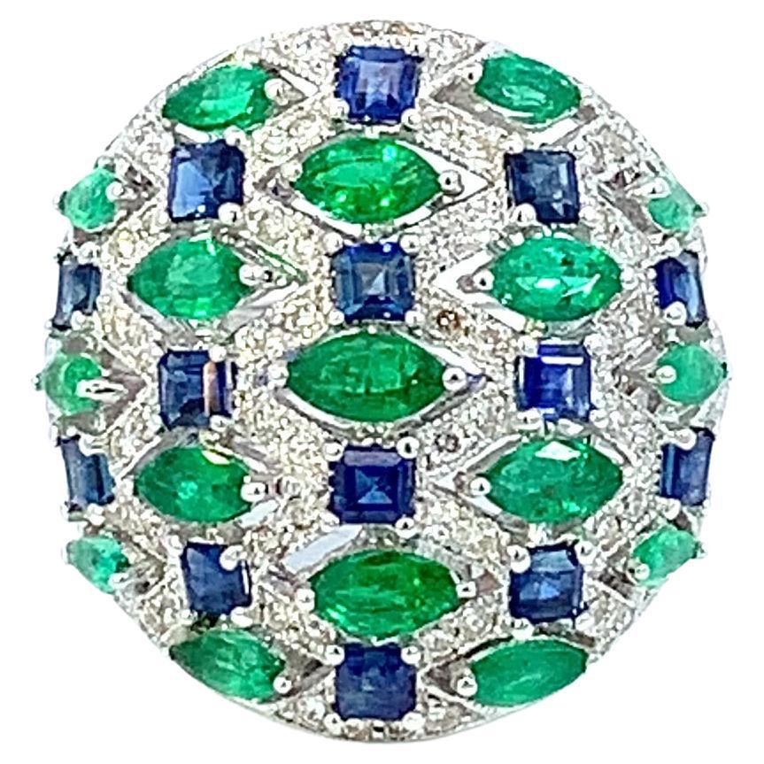 White Diamond 1.4 Carat, Emerald, & Sapphire 2.80 Carats in 18K Gold RING For Sale