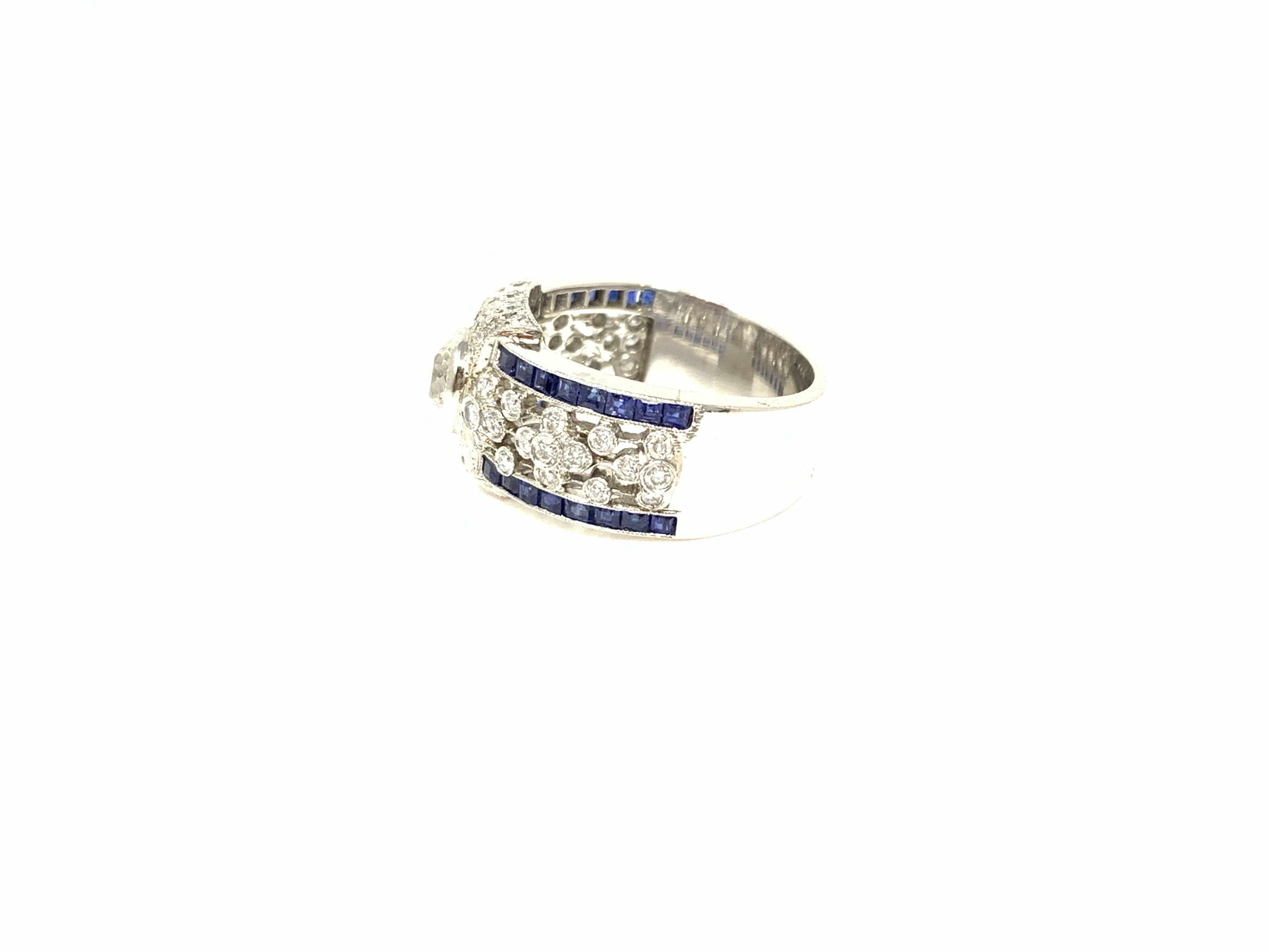 White Diamond and Blue Sapphire Ring in Platinum For Sale 1