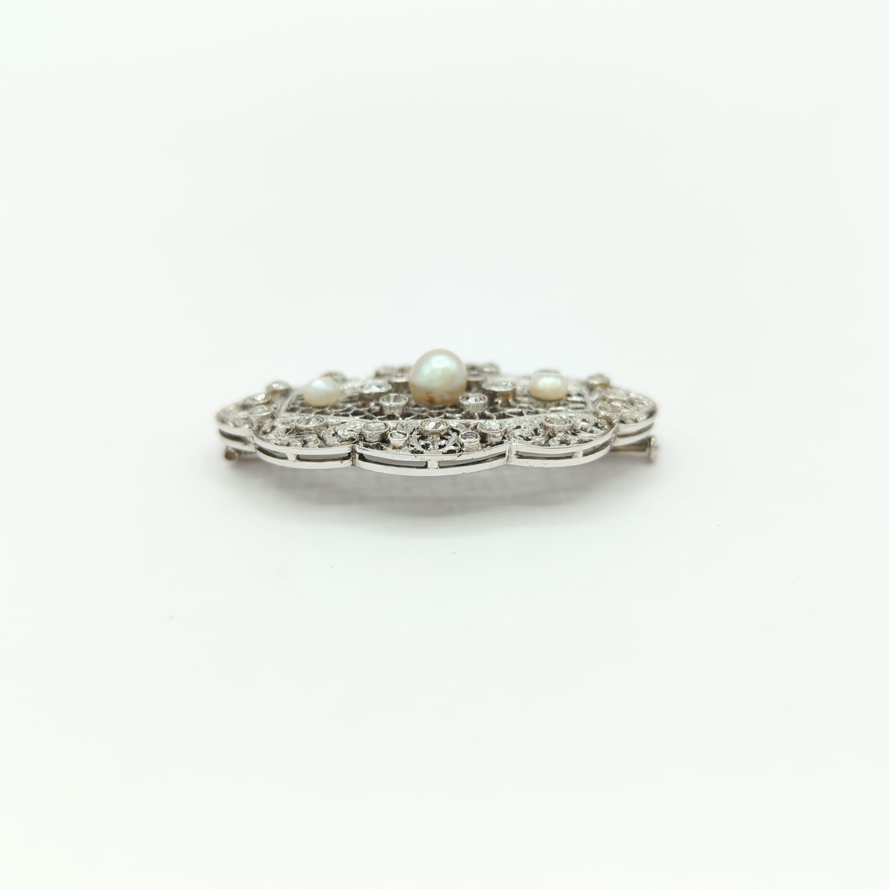 White Diamond and White Pearl Brooch in 18K White Gold 1