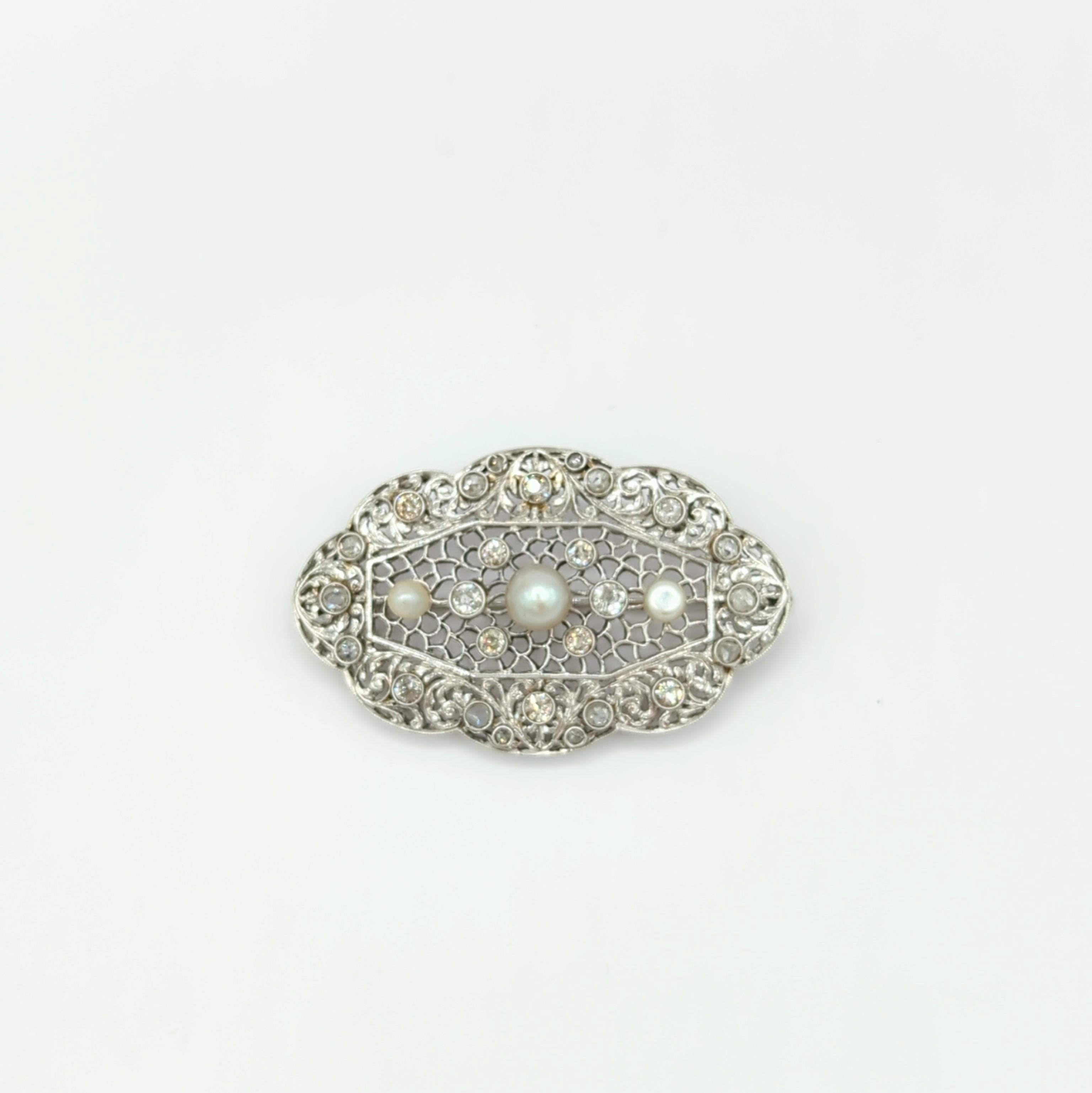 White Diamond and White Pearl Brooch in 18K White Gold 2