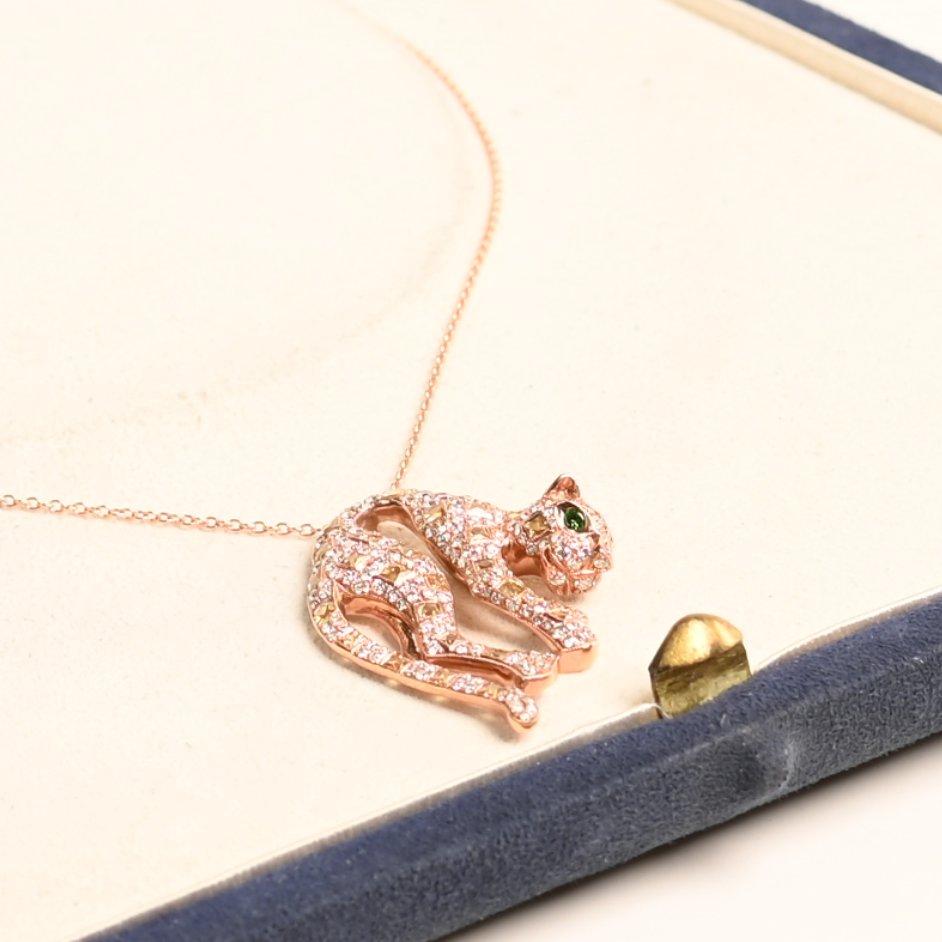 Round Cut White Diamond (Approx 1.50-Carats) & Diamond (Approx 1.80-Carats) Necklace For Sale