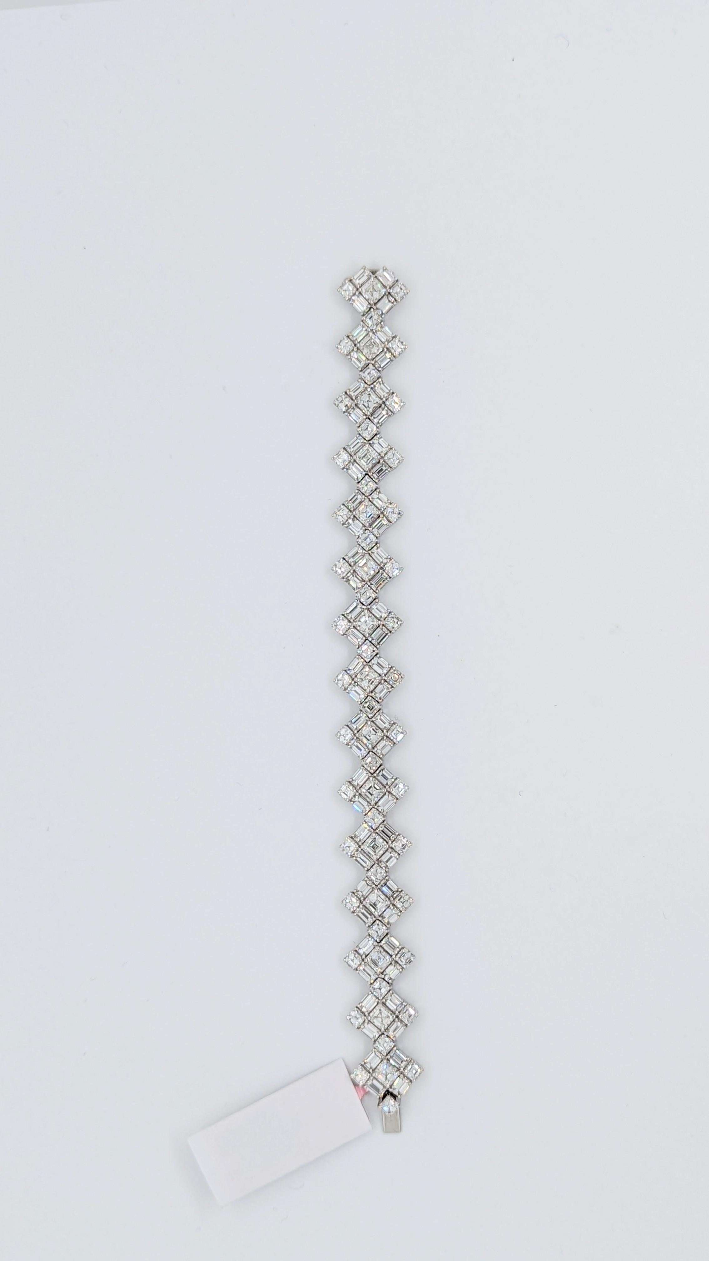 Weißes Diamantarmband im Asscher- und Smaragdschliff aus 18 Karat Weißgold im Zustand „Neu“ im Angebot in Los Angeles, CA
