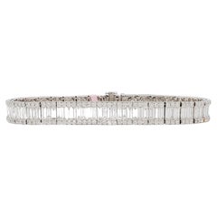 White Diamond Baguette and Round Straight Bracelet in 18k White Gold