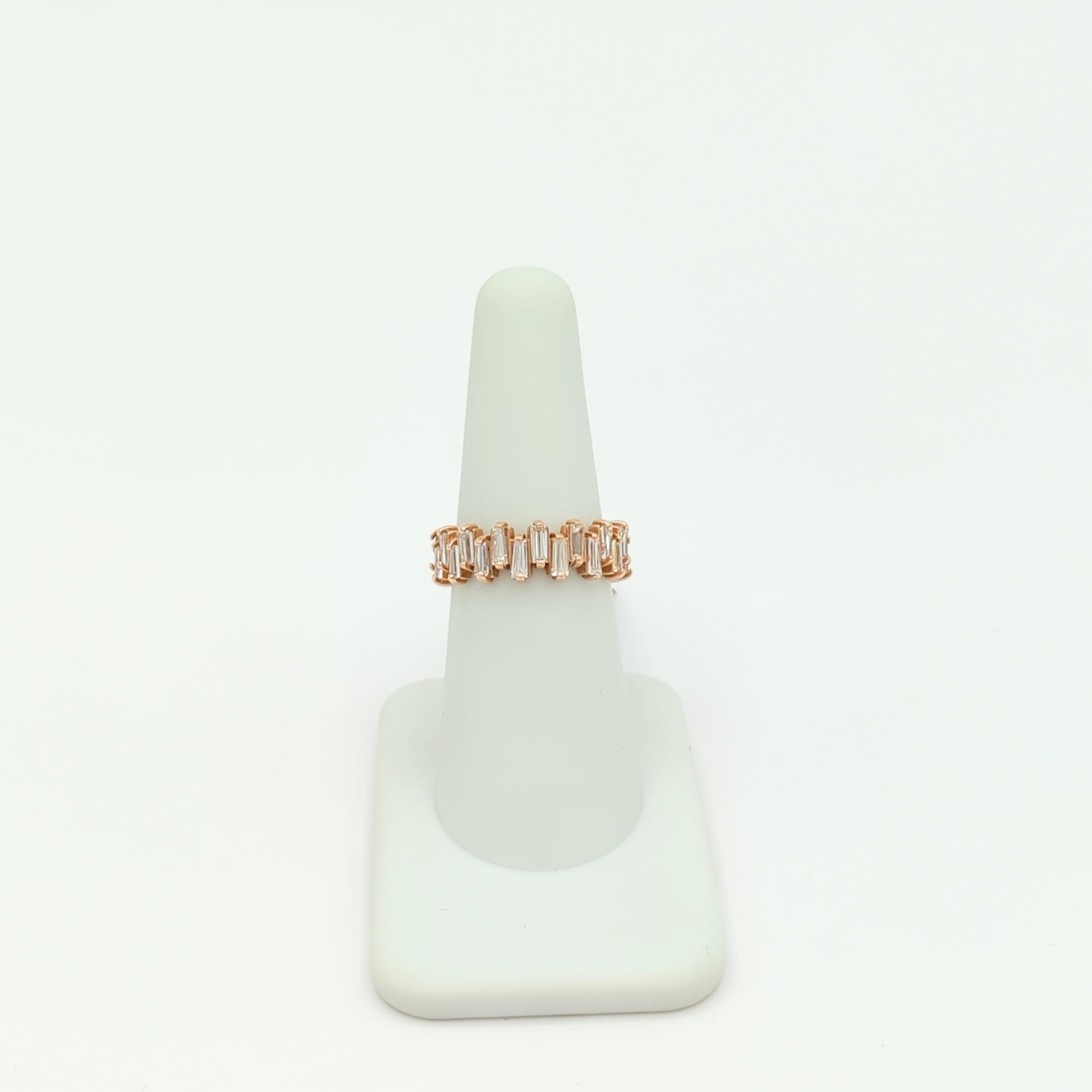 White Diamond Baguette Cluster Ring in 14K Rose Gold In New Condition For Sale In Los Angeles, CA