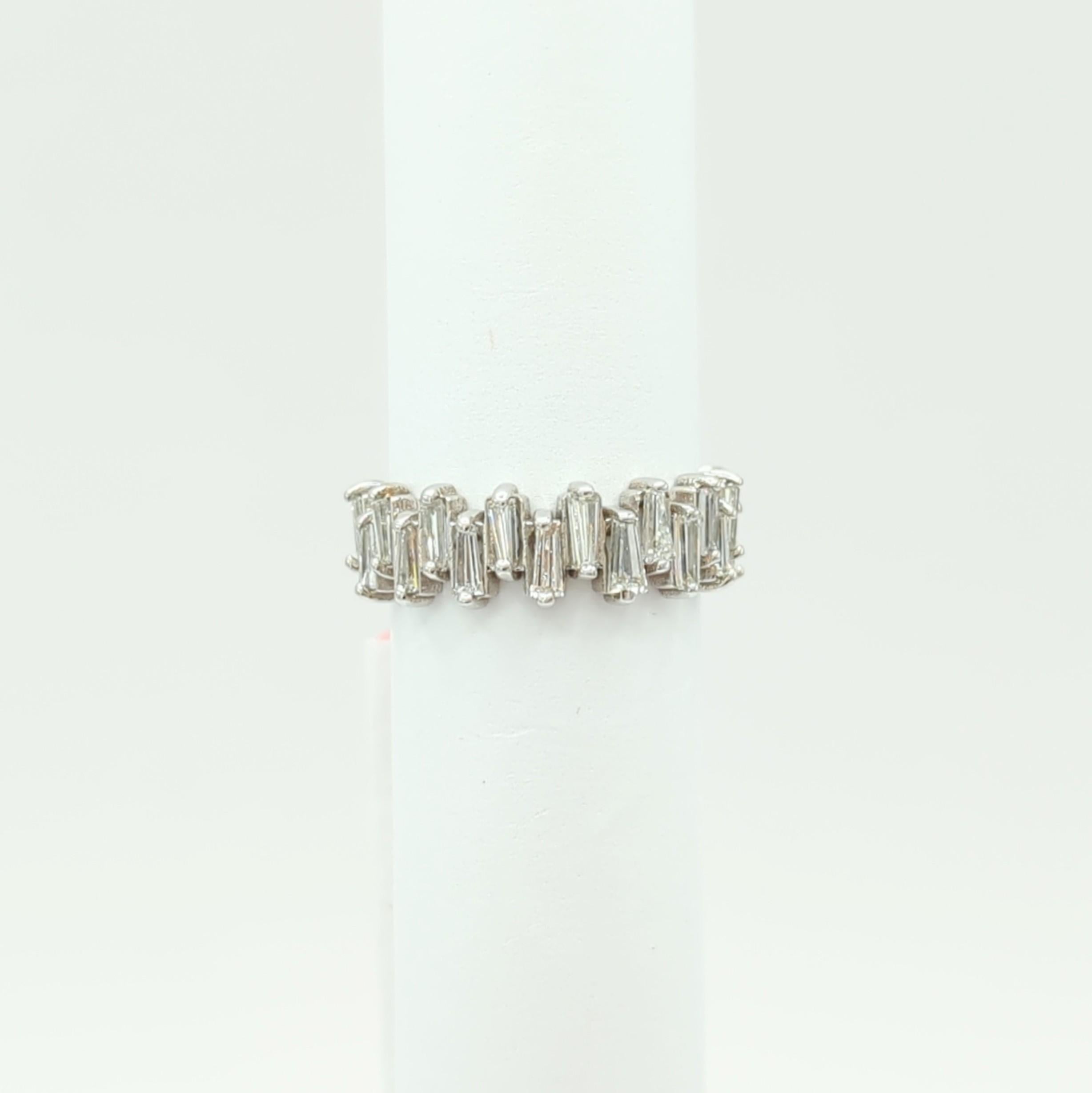 White Diamond Baguette Ring in 14K White Gold In New Condition For Sale In Los Angeles, CA