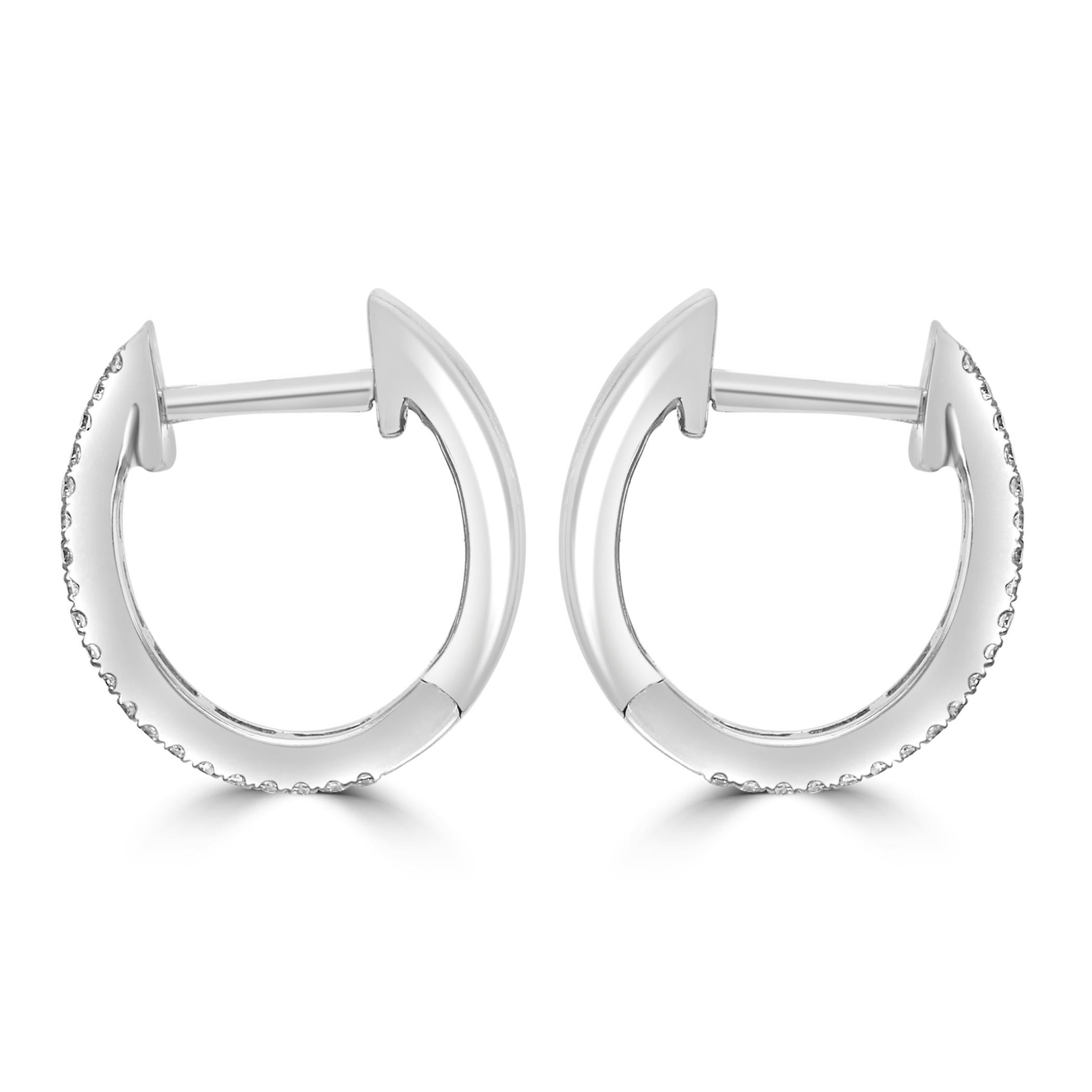 Moderne Créoles huggies à la mode en or blanc 14 carats avec diamants blancs baguettes et ronds en vente