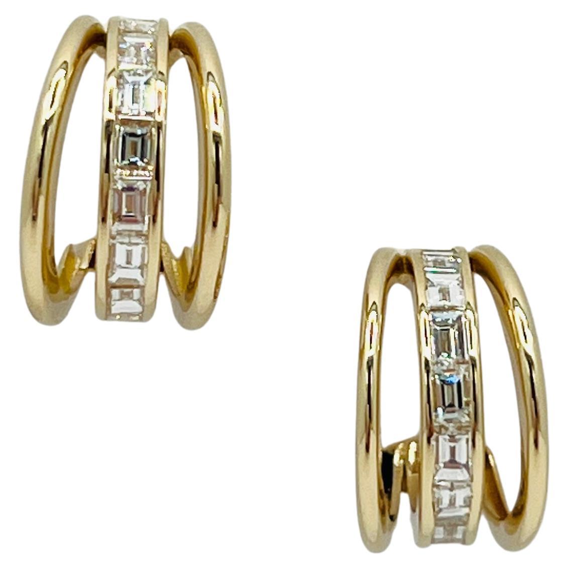 Orecchini semi-hoop con diamante bianco Baguette in oro giallo 14K