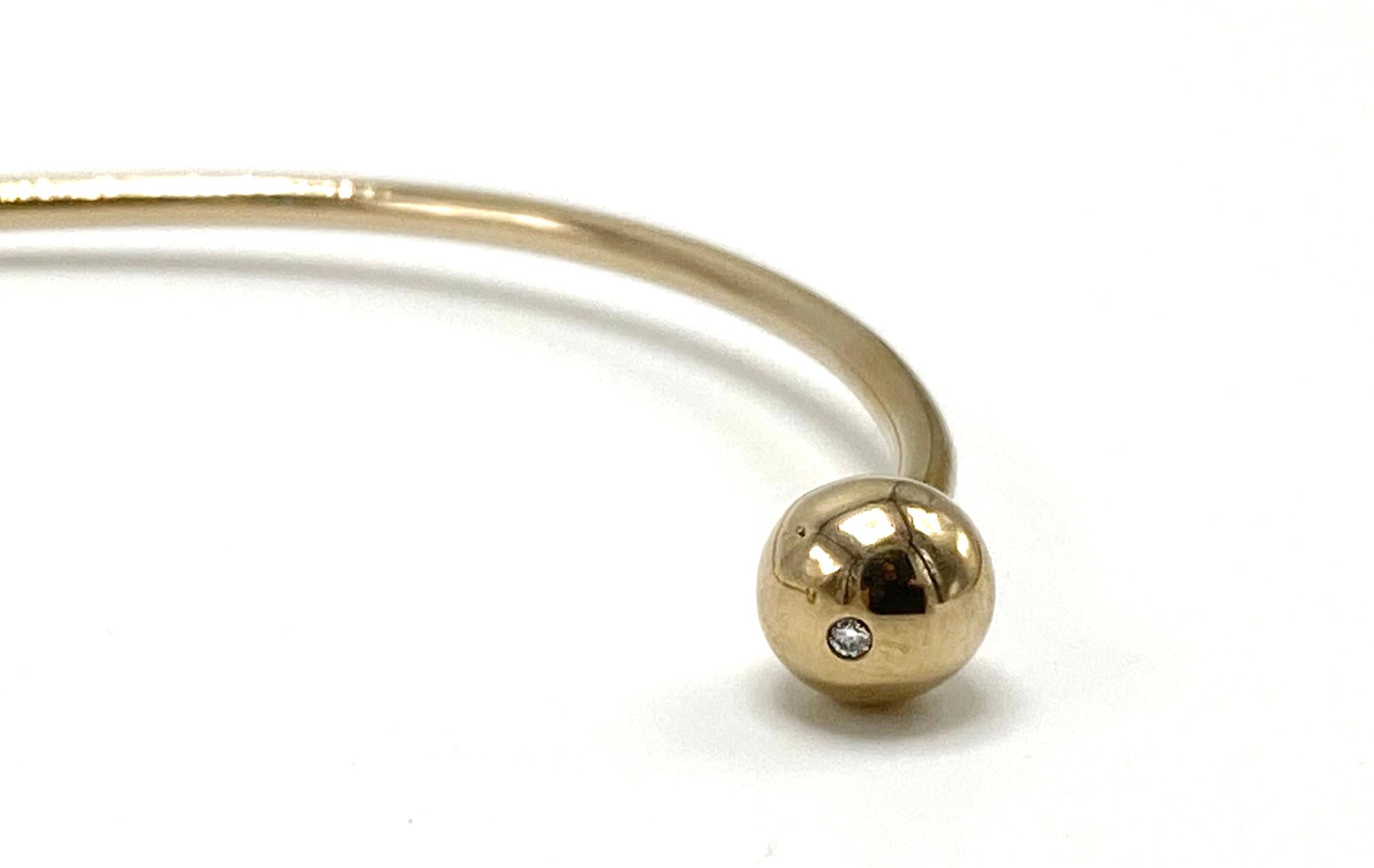 Contemporaneo Bracciale a sfere con diamanti bianchi, regolabile e impilabile, placcato in oro in vendita