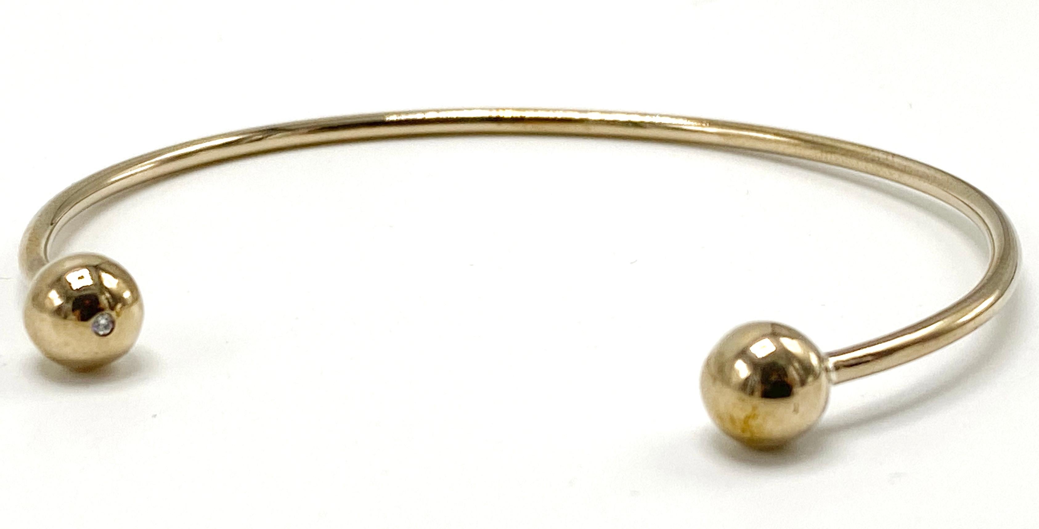 Taglio brillante Bracciale a sfere con diamanti bianchi, regolabile e impilabile, placcato in oro in vendita