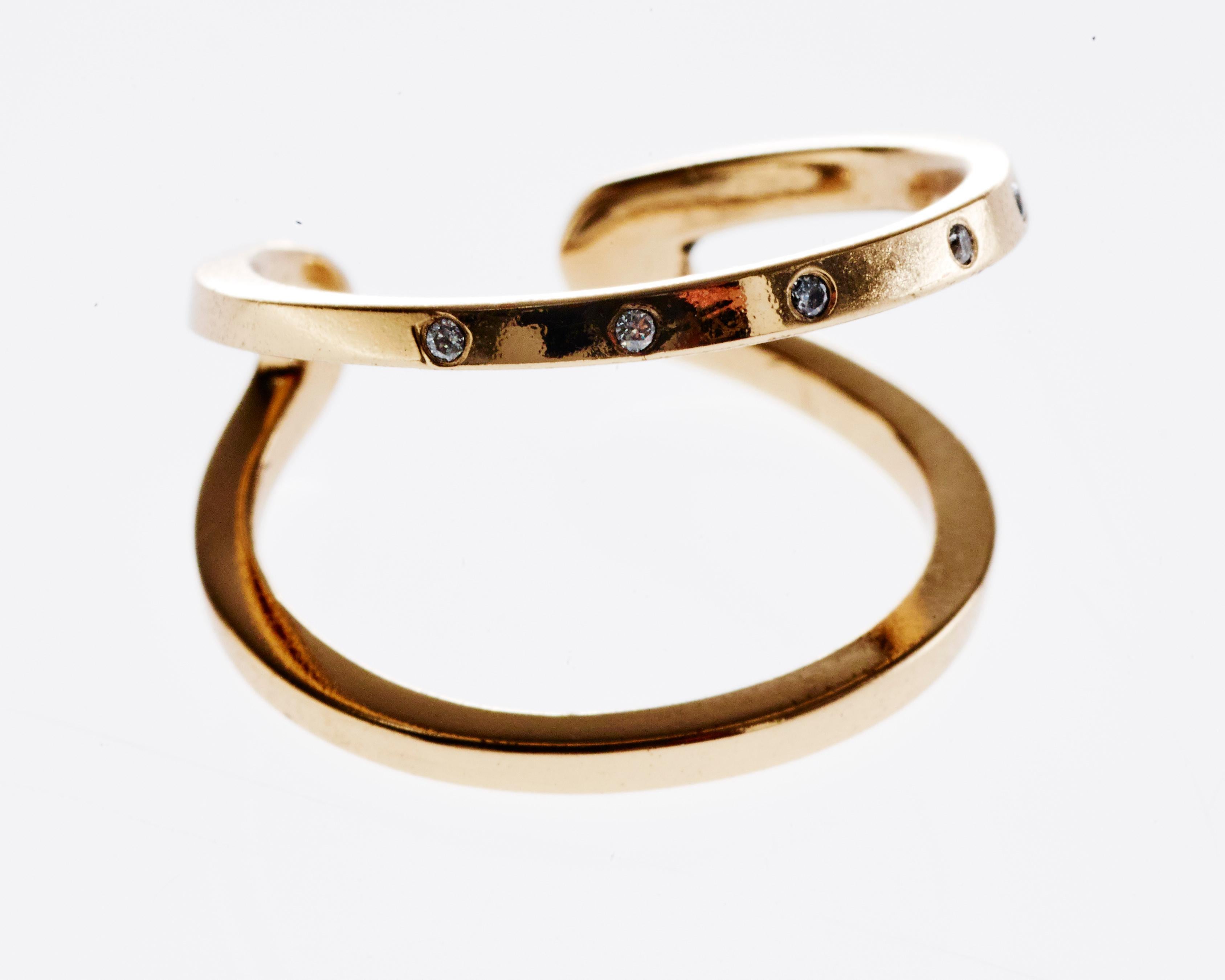 5 pcs White Diamond Double Band Ring 14 Karat Gold 

J DAUPHIN 