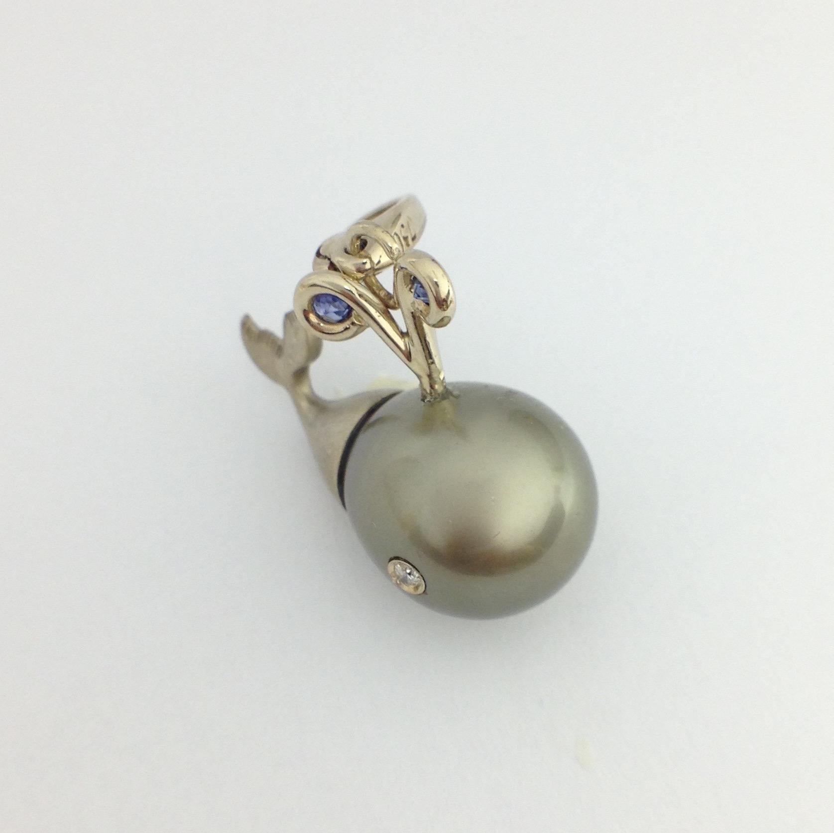 Petronilla Diamond Blue Sapphire Pearl 18Kt Gold Whale Pendant/Necklace or Charm In New Condition In Bussolengo, Verona