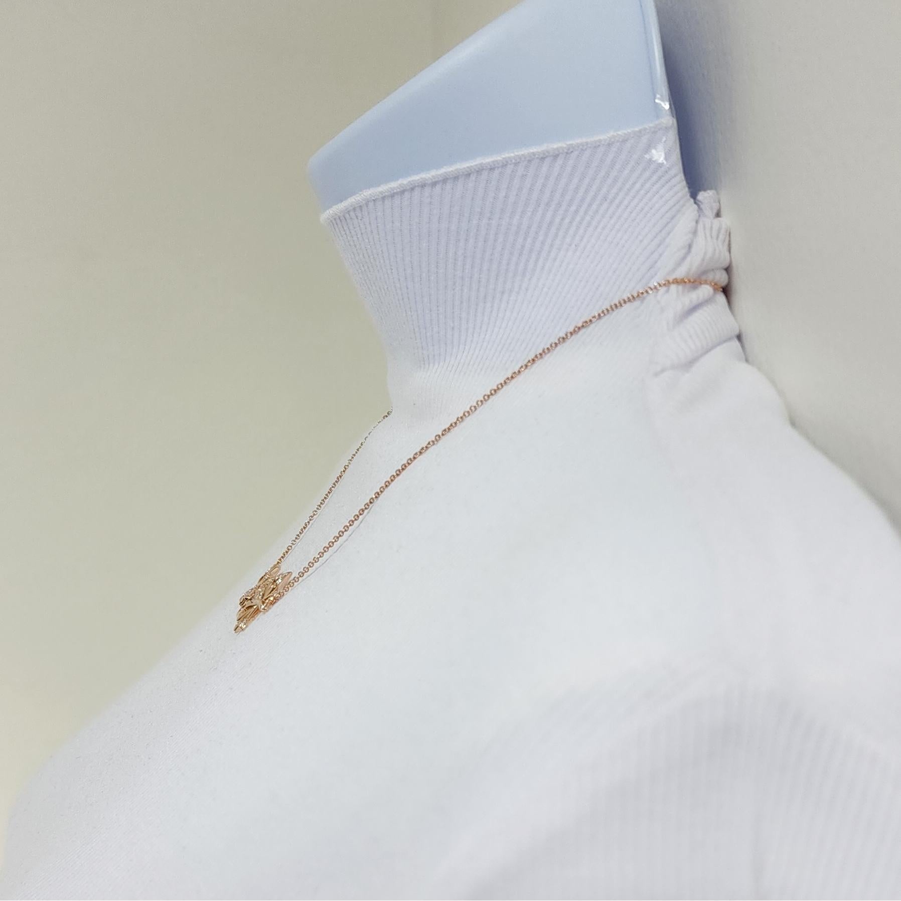 Weiße Diamant-Bogen-Anhänger-Halskette aus 18k Rose Gold für Damen oder Herren im Angebot