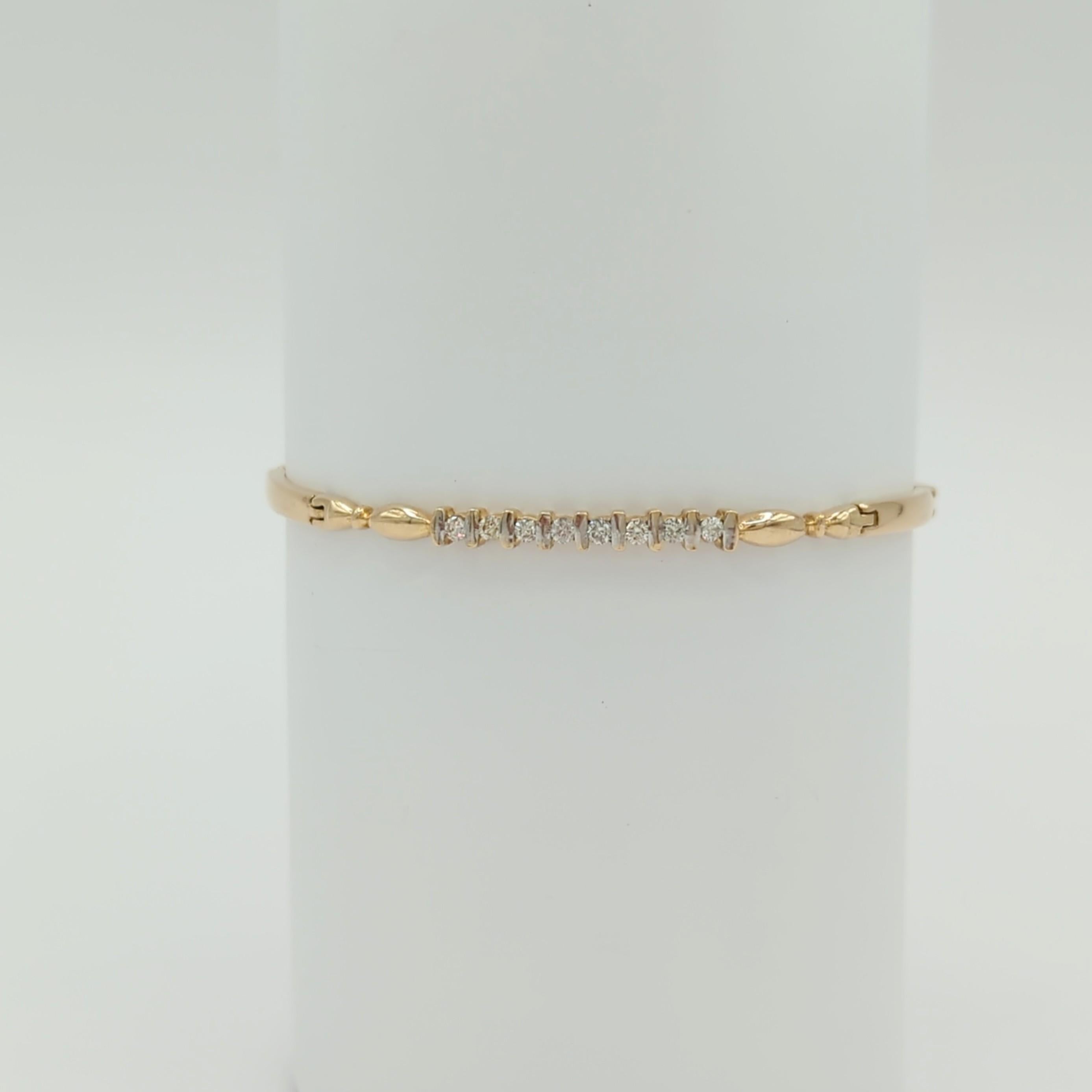White Diamond Bracelet in 14K Yellow Gold In New Condition For Sale In Los Angeles, CA