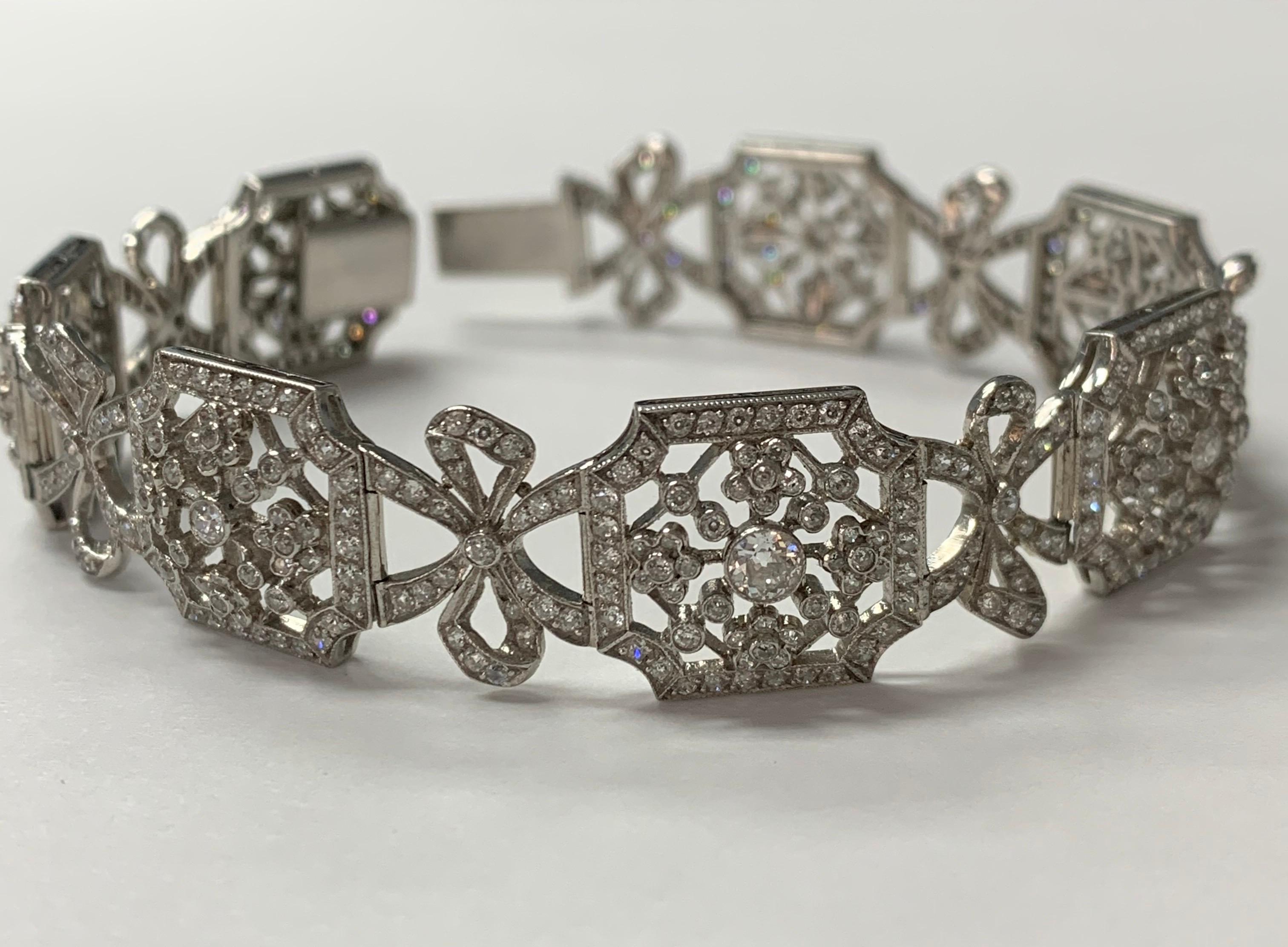 White Diamond Bracelet in Platinum For Sale 4