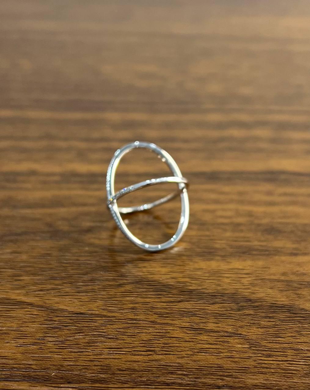 White Diamond Brilliant Criss Cross X Statement 14 Karat White Gold Fashion Ring For Sale 2
