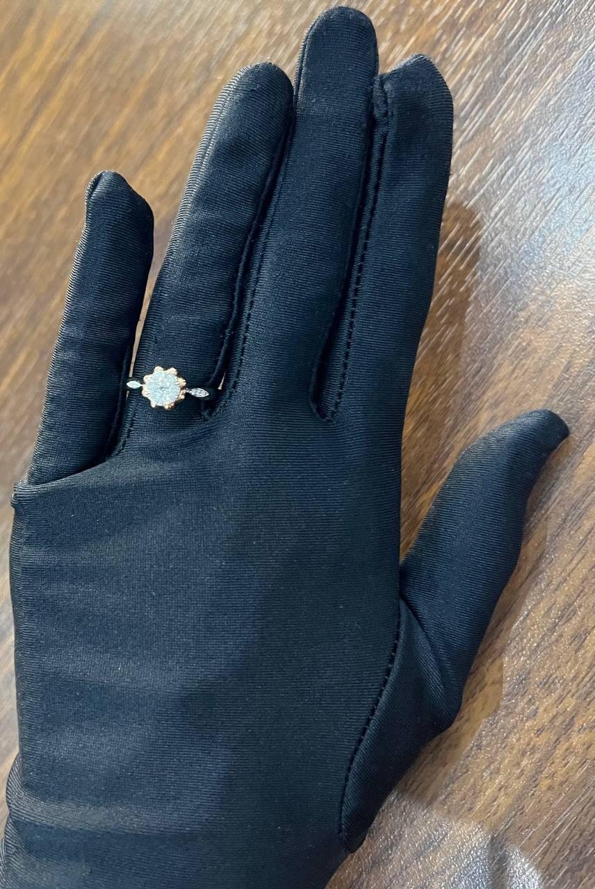 White Diamond Brilliant Floral Flower 14K Rose White Gold Statement Dainty Ring In New Condition For Sale In Oakton, VA