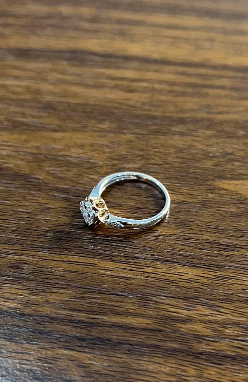 White Diamond Brilliant Floral Flower 14K Rose White Gold Statement Dainty Ring For Sale 4