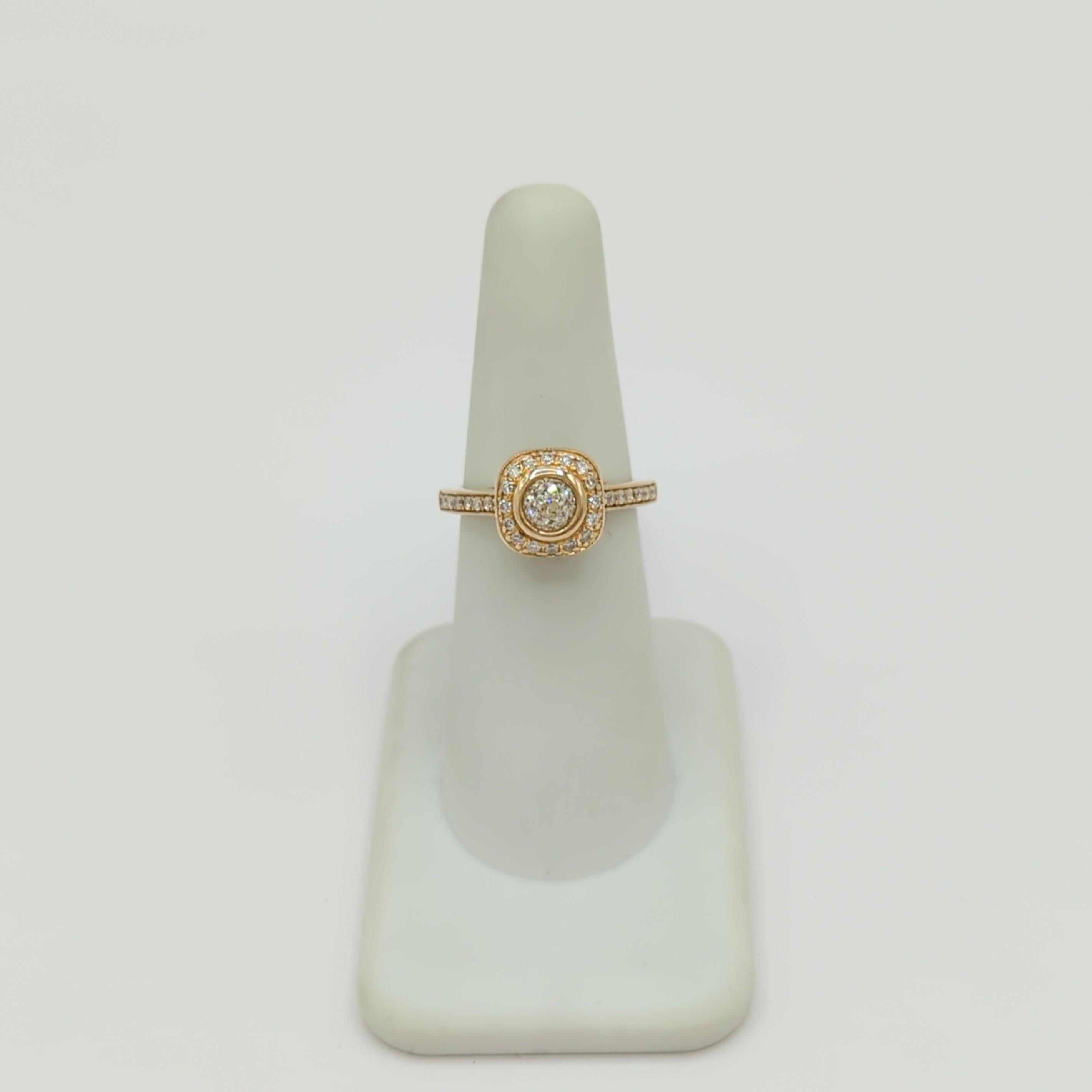 White Diamond Briolette and Round Diamond Ring in 14K Yellow Gold In New Condition For Sale In Los Angeles, CA