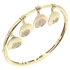 Pulsera de diamantes blancos y dijes  (talla M:  circunferencia 18,5 cm )