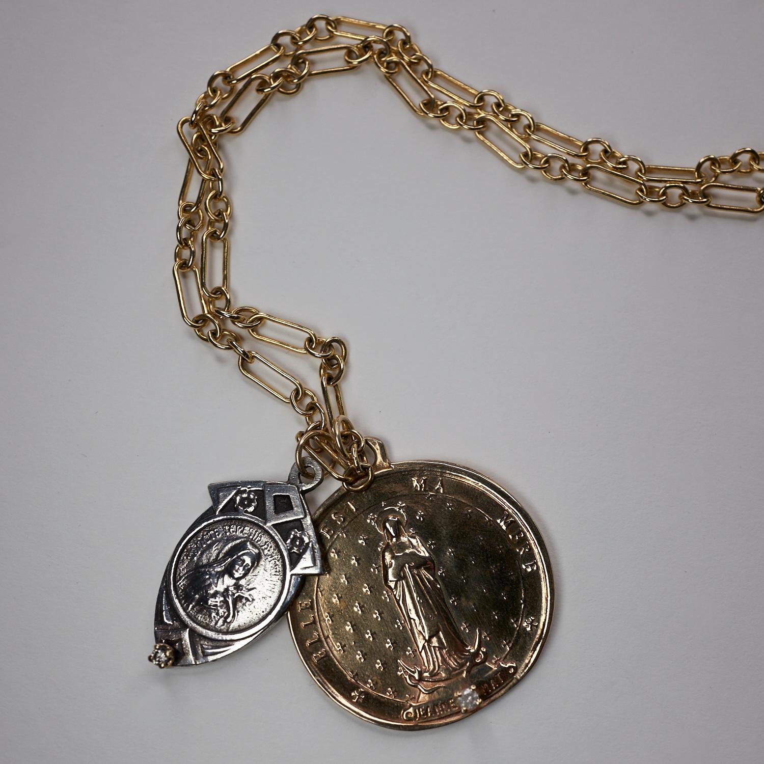 Collier à chaîne épaisse pendentif médaille de la Vierge Marie J Dauphin Neuf - En vente à Los Angeles, CA