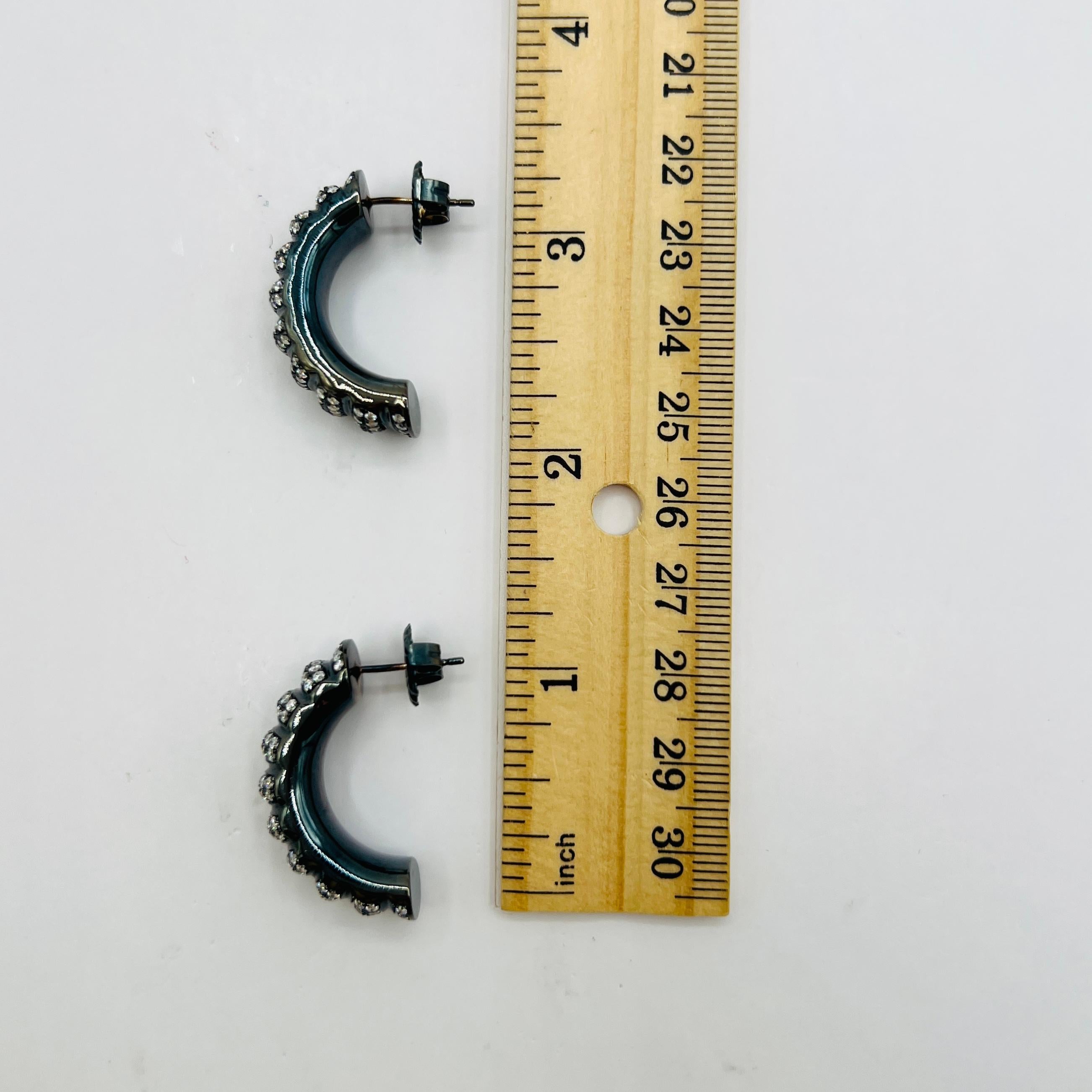 White Diamond Chunky Semi Hoops in 18k White Gold & Black Rhodium For Sale 1