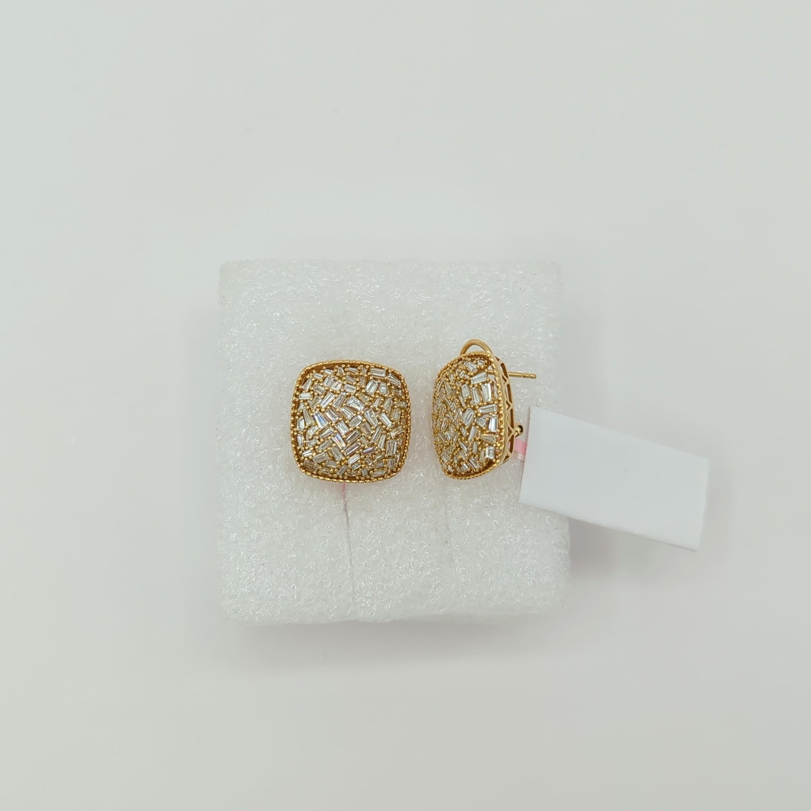 Women's or Men's White Diamond Cluster Earrings in 18K Yellow Gold