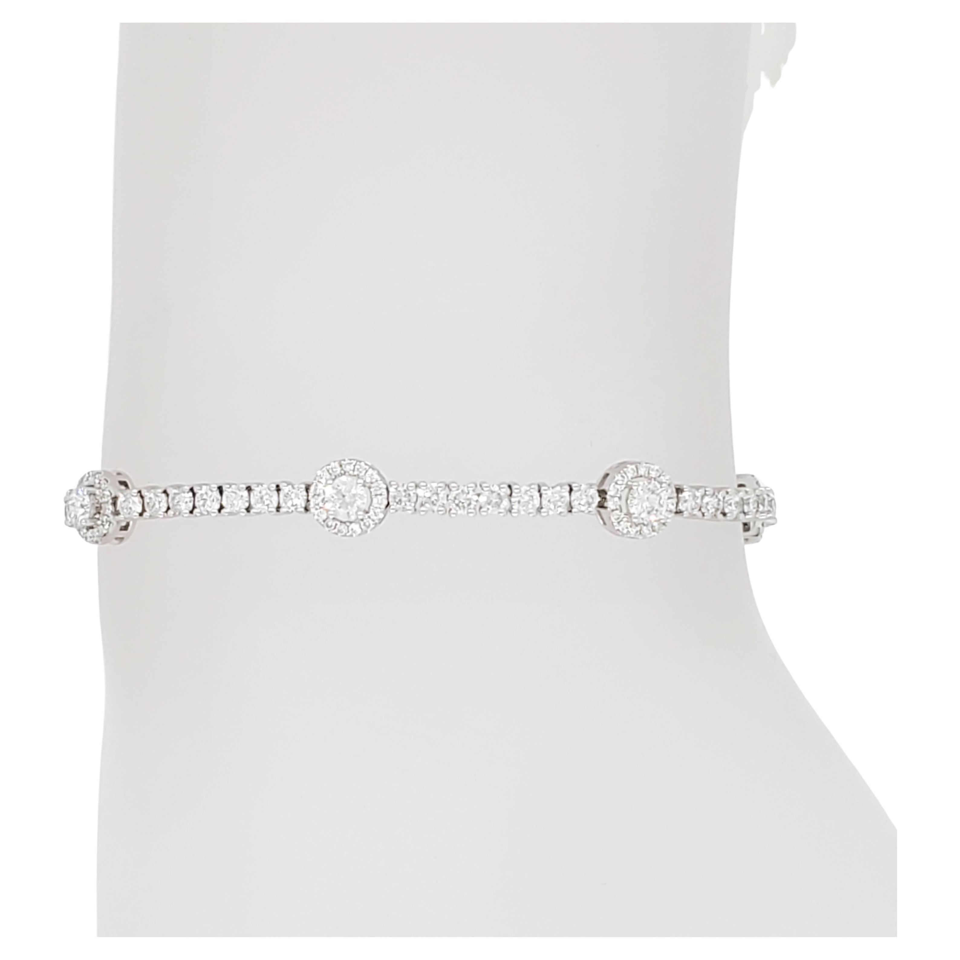 Bracelet à maillons grappe de diamants blancs en or blanc 14 carats