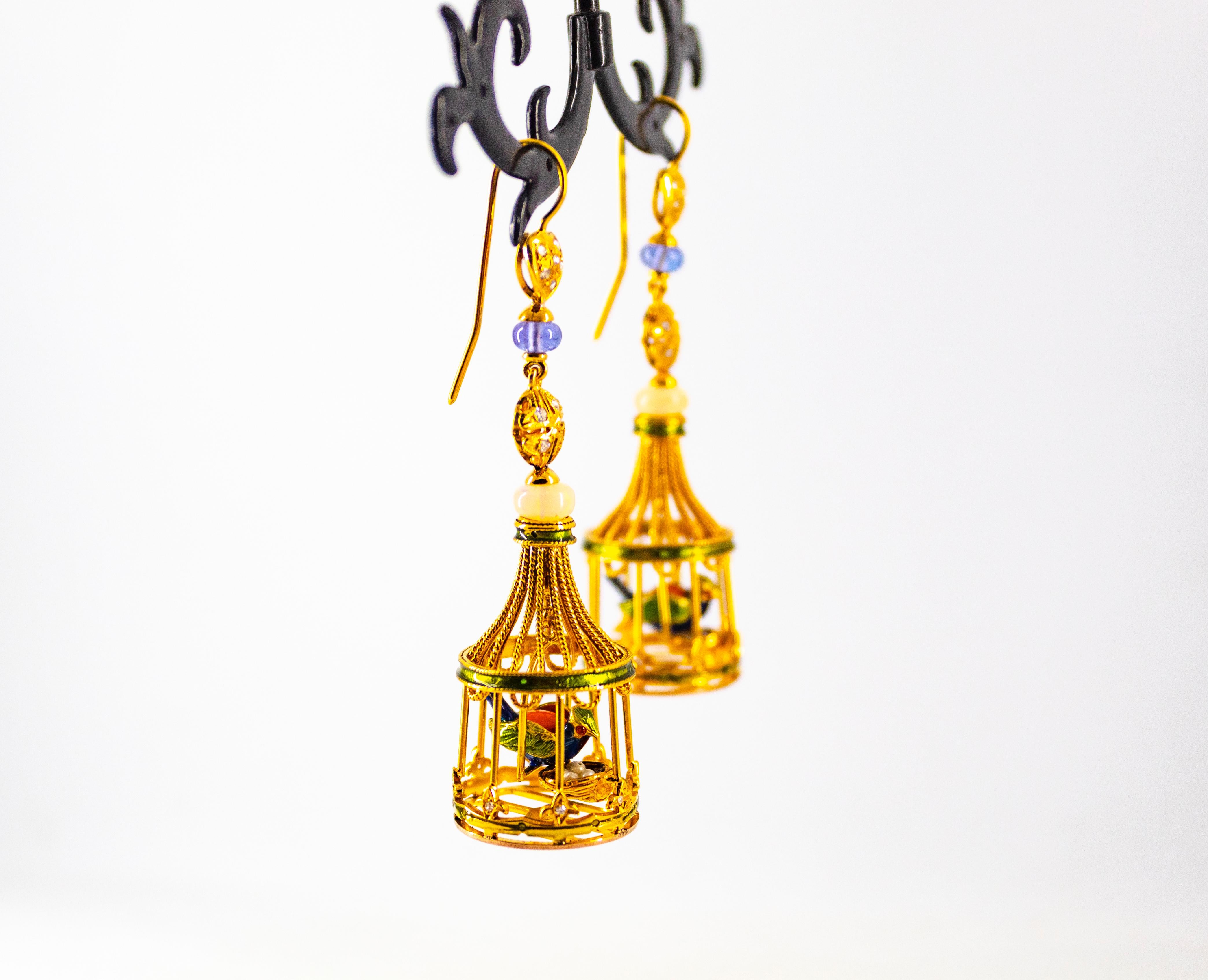Orecchini a gabbia in oro giallo con diamante bianco, corallo, perla, tanzanite, opale e smalto in vendita 4