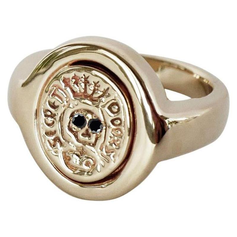 Brilliant Cut White Diamond Crest Ring Signet Ring Gold Skull Memento Mori Style J Dauphin For Sale
