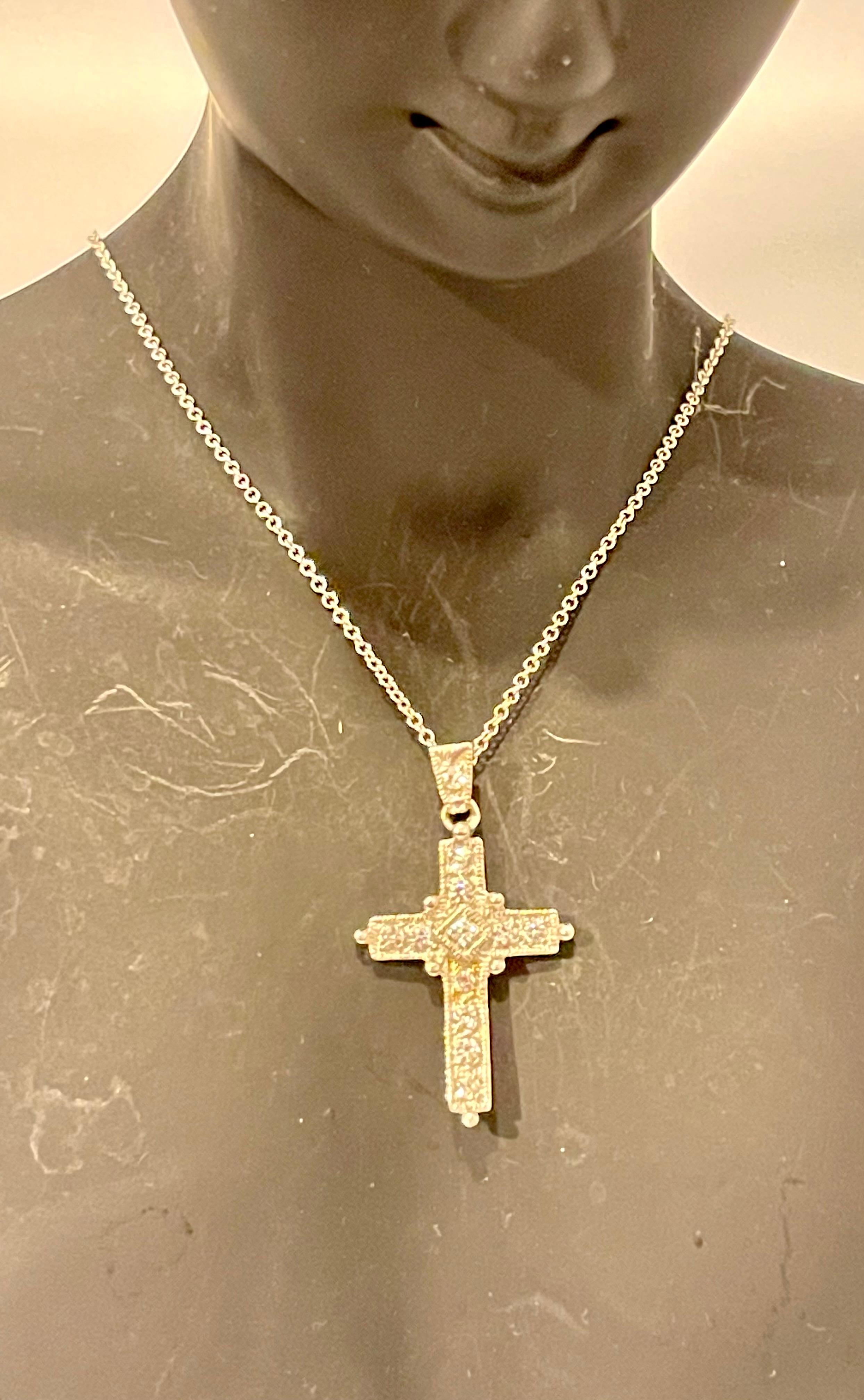 White Diamond Cross Pendant with White Gold Necklace 18 Karat White Gold For Sale 8