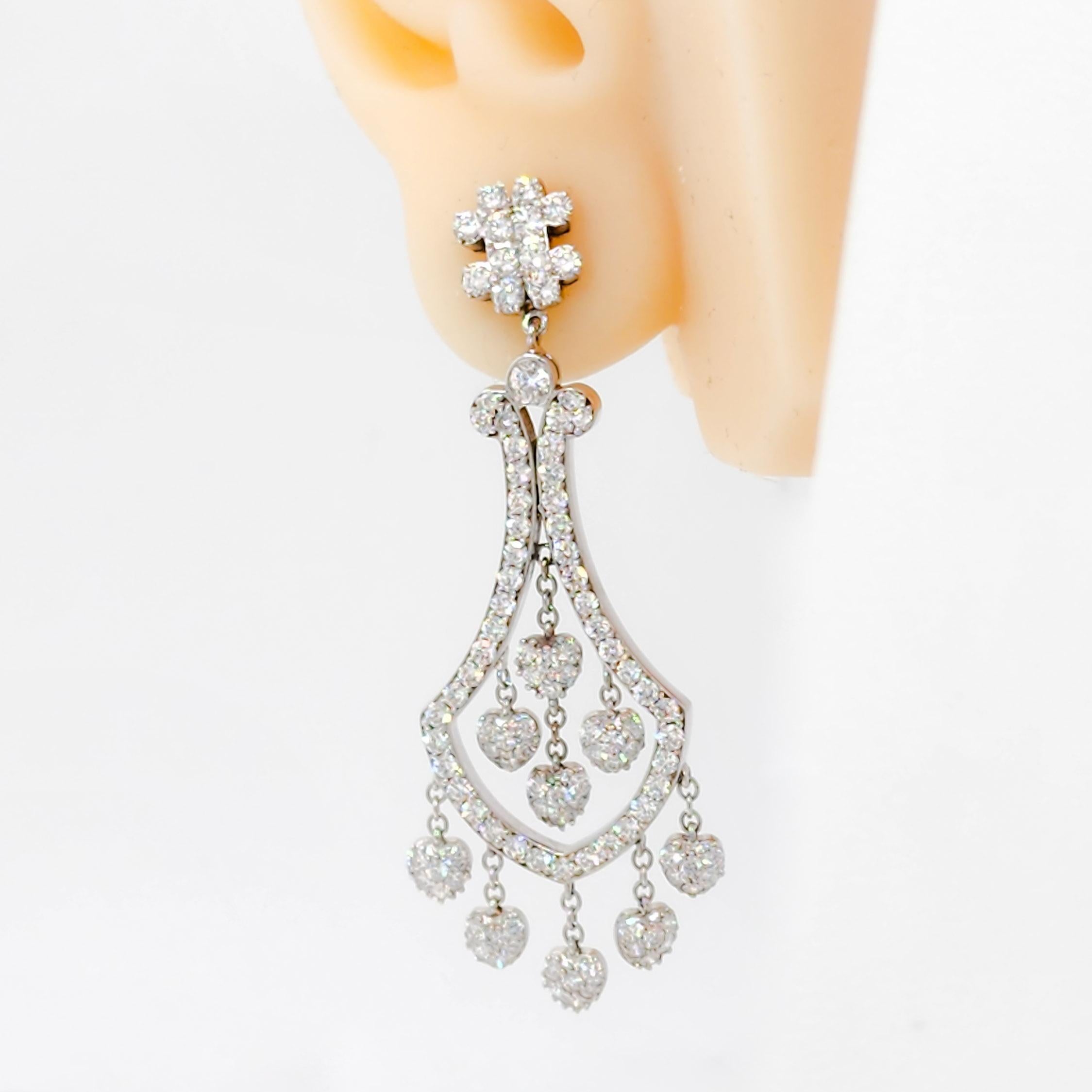 Round Cut White Diamond Dangle Earrings in 18k White Gold For Sale