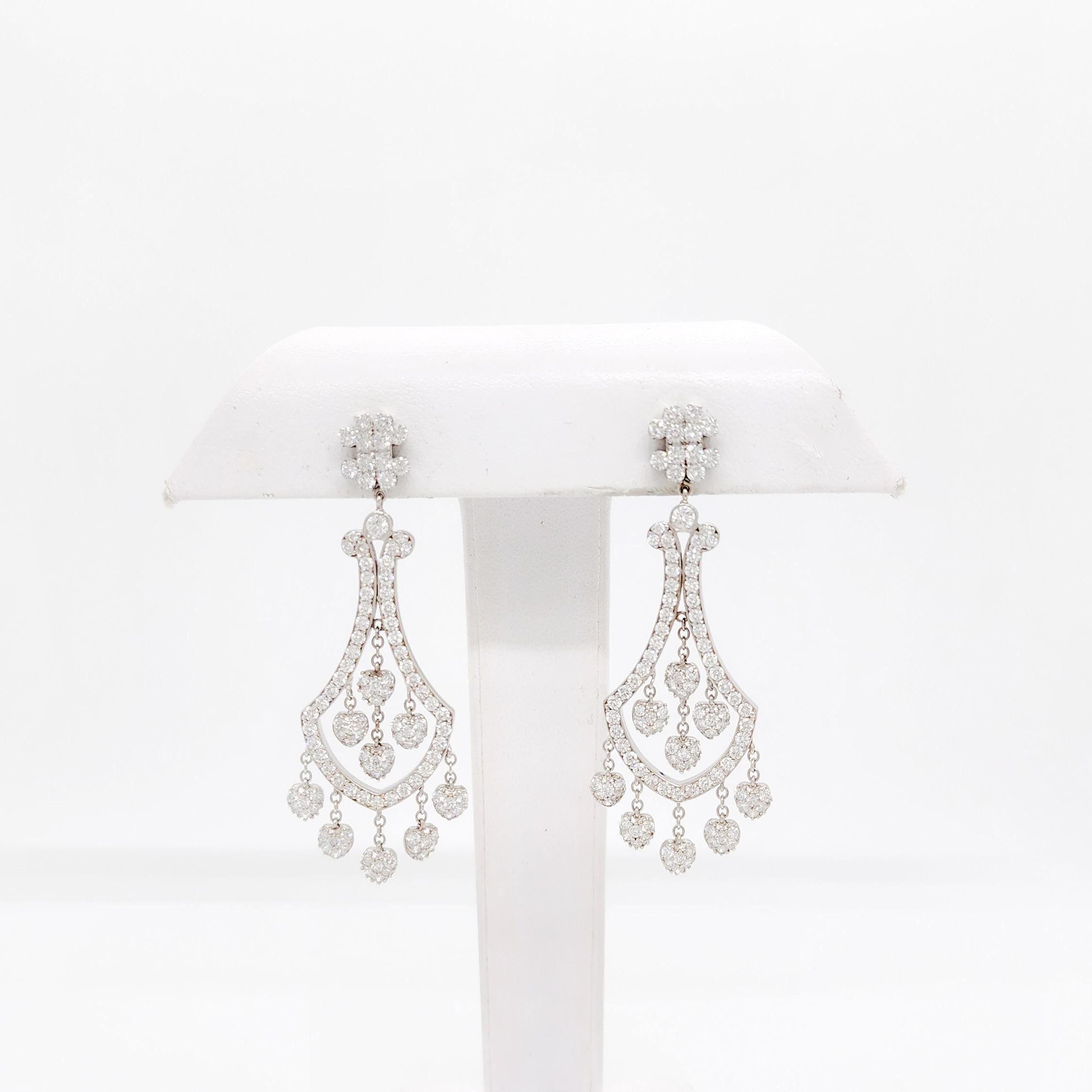 White Diamond Dangle Earrings in 18k White Gold For Sale 1