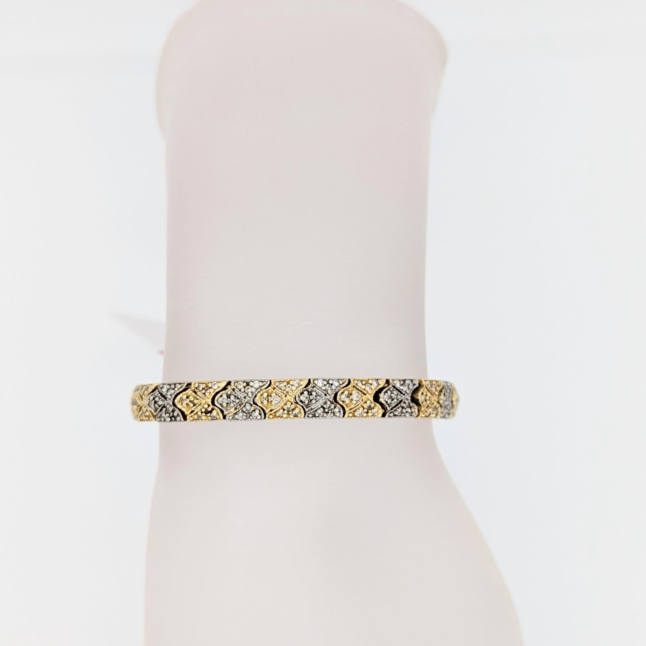 Armband im weißen Diamantdesign aus 14 Karat 2-farbigem Gold (Rundschliff) im Angebot