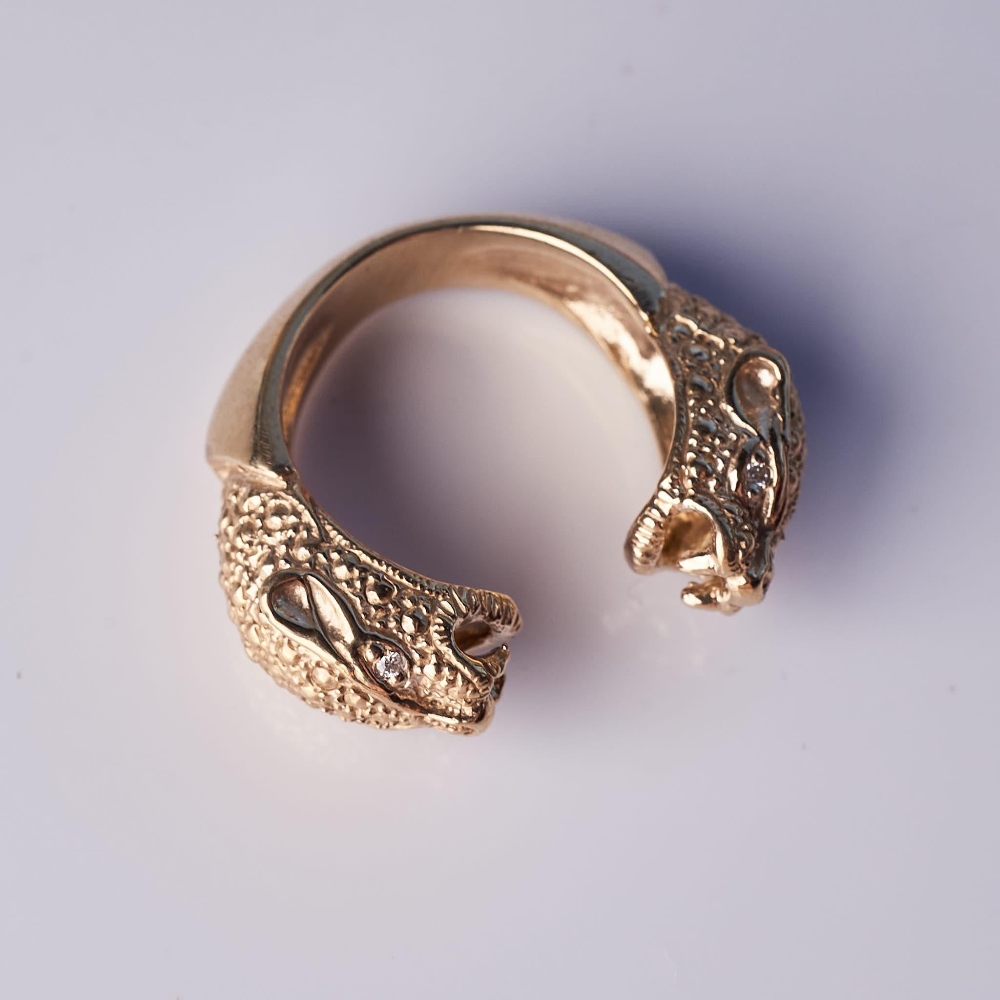 Contemporary White Diamond Double Head Jaguar Ring Gold Animal Cocktail Ring J Dauphin For Sale