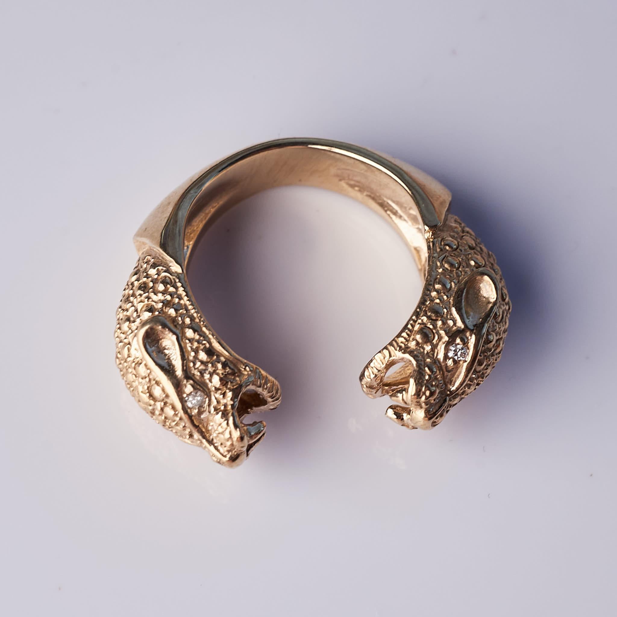 Brilliant Cut White Diamond Double Head Jaguar Ring Gold Animal Cocktail Ring J Dauphin For Sale