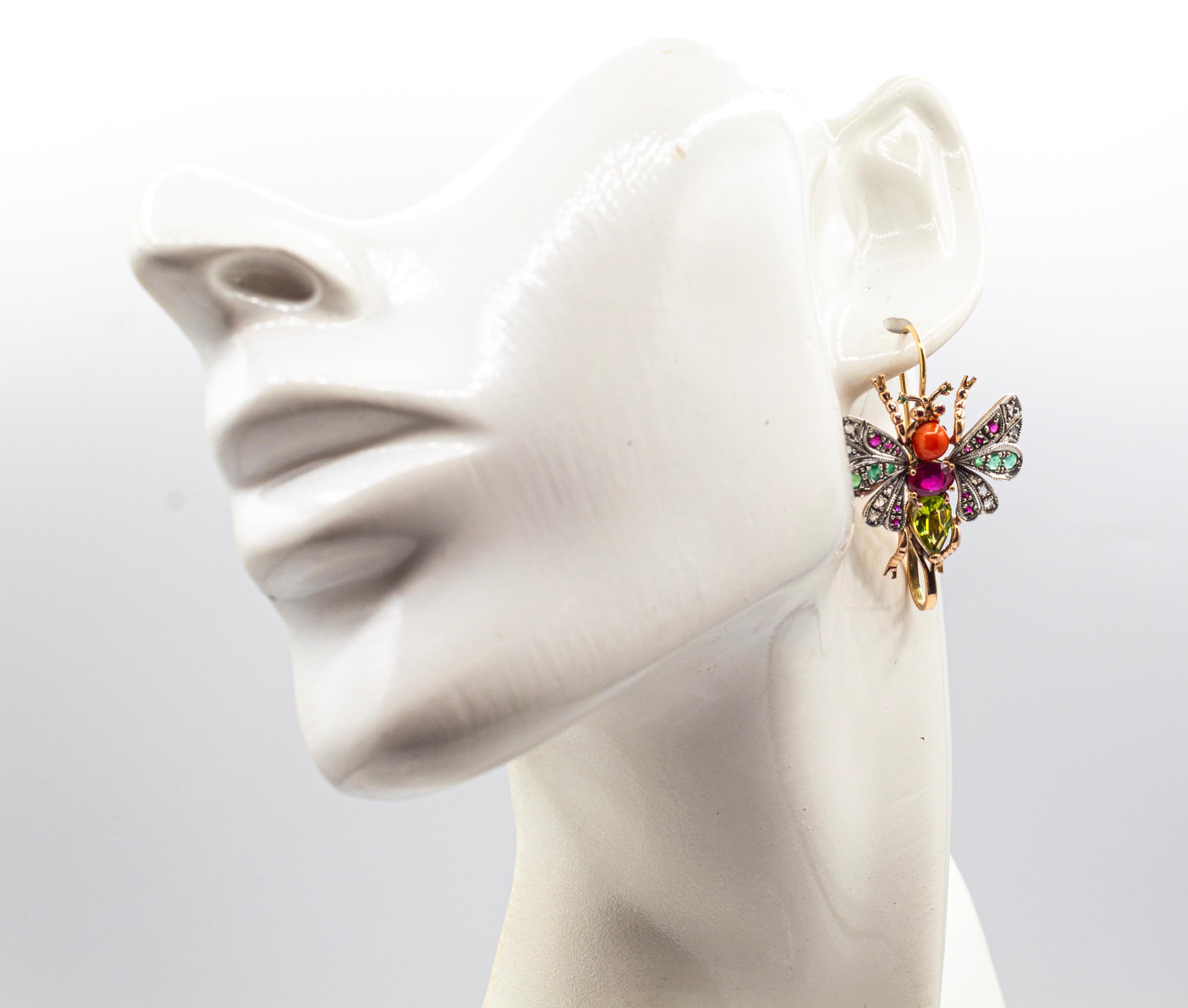Boucles d'oreilles en or jaune avec diamant blanc, émeraude, rubis, corail rouge méditerranéen et péridot en vente 5