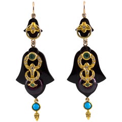 Boucles d'oreilles à levier en or jaune avec diamants blancs, émeraudes, turquoises, améthystes et onyx