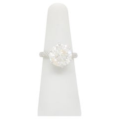 White Diamond Engagement Ring in 18k White Gold