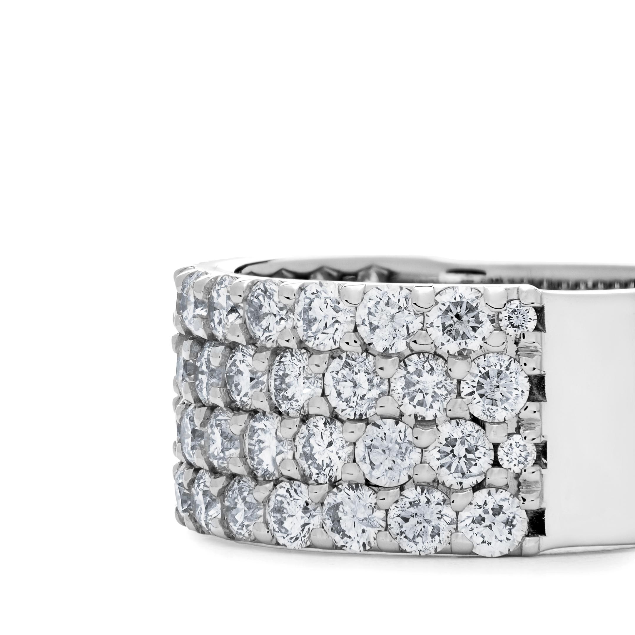 White Diamond Four-Row Ring In condizioni Nuovo in vendita a New York, NY