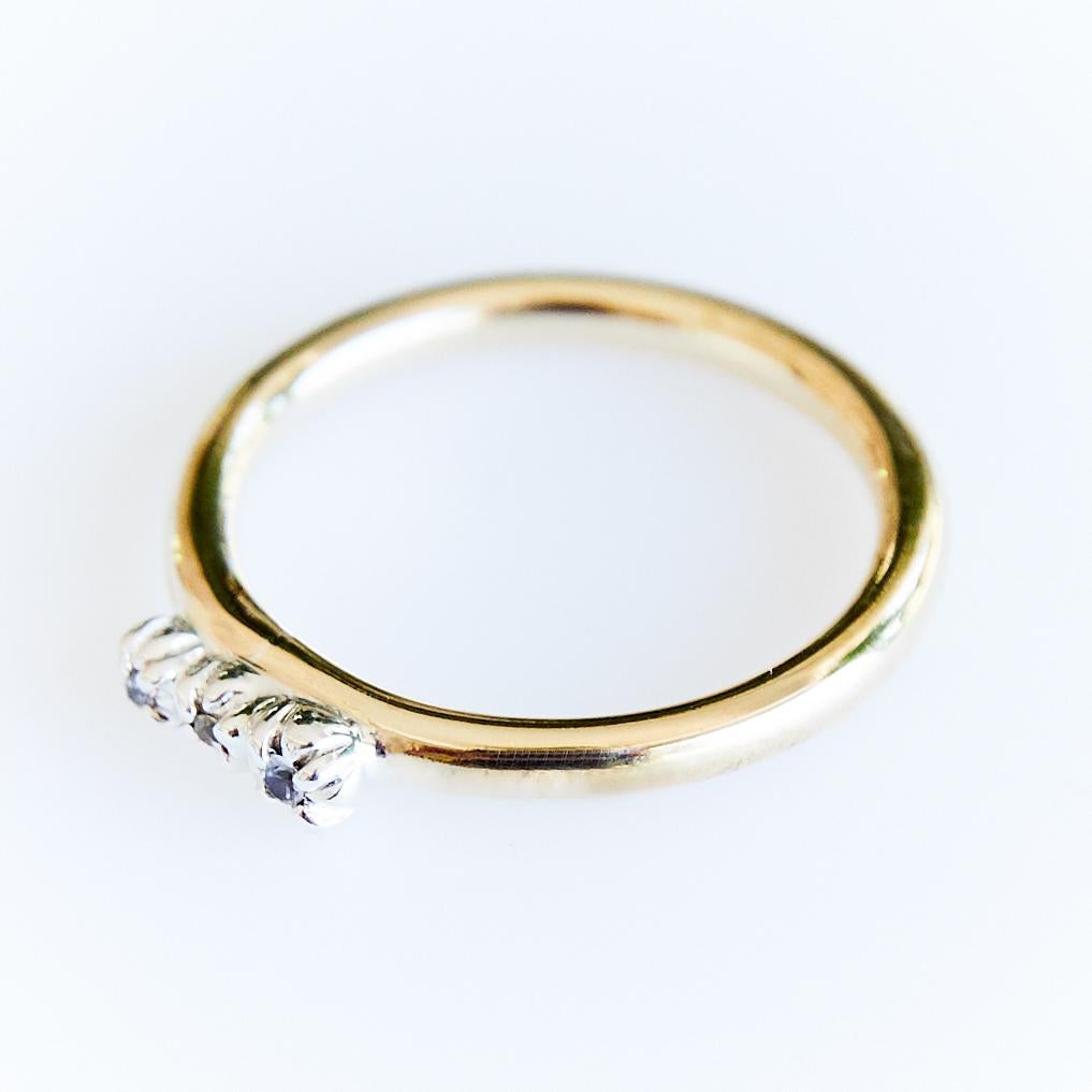 White Diamond Gold Band Ring Victorian Style J Dauphin

J DAUPHIN 
